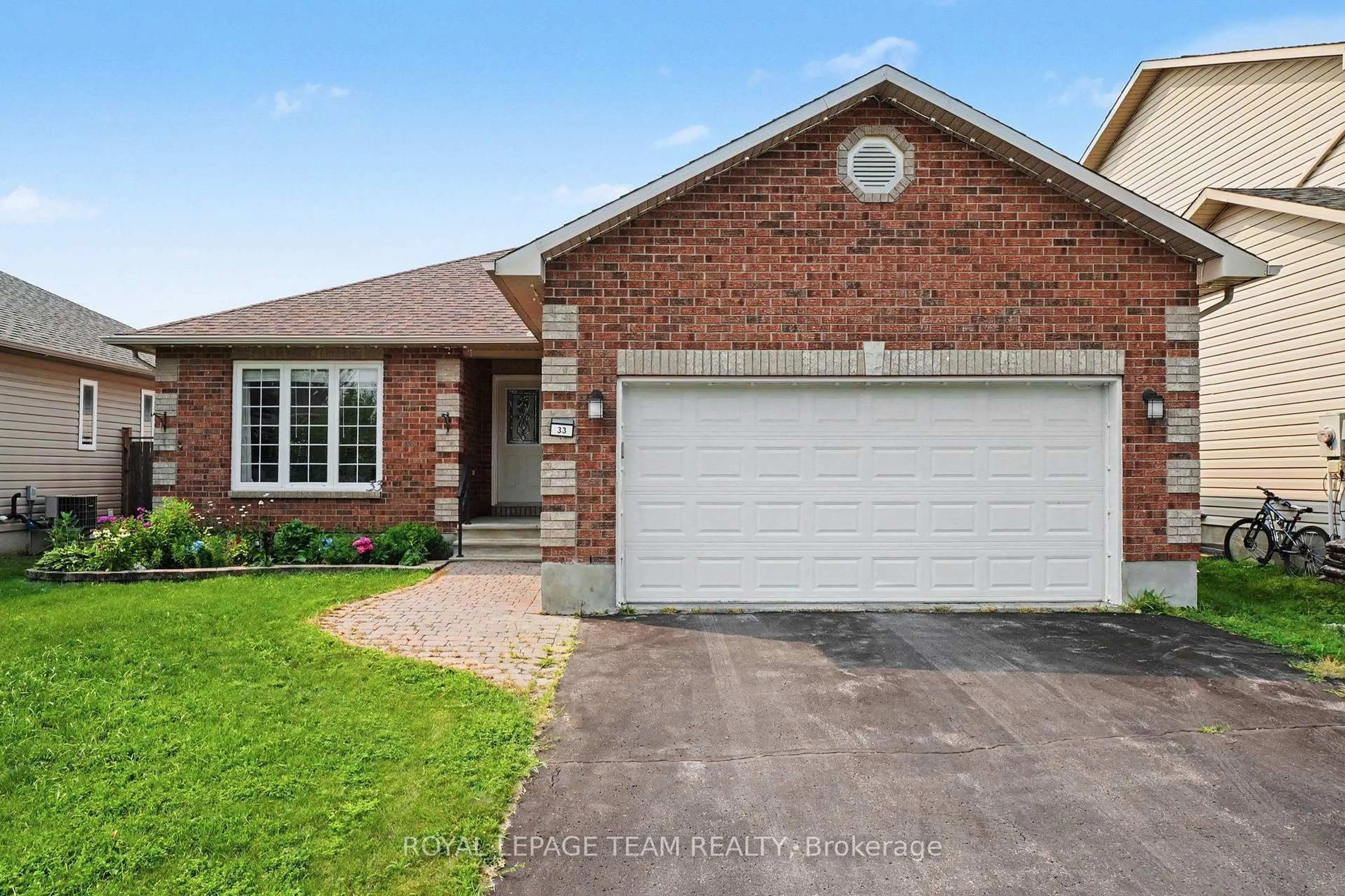 Home with brick exterior material, street for 33 Prime Pl, Carleton Place Ontario K7C 4V6