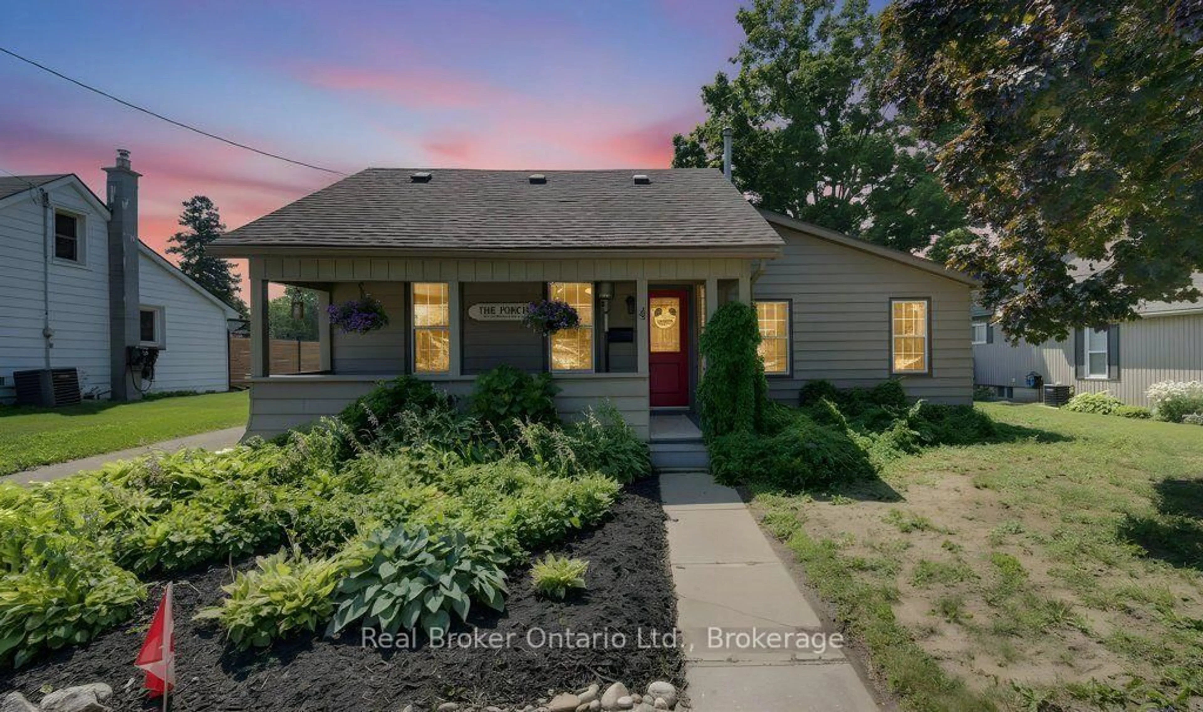 Home with brick exterior material, street for 4 Wellington St, Brant Ontario N3L 1S4