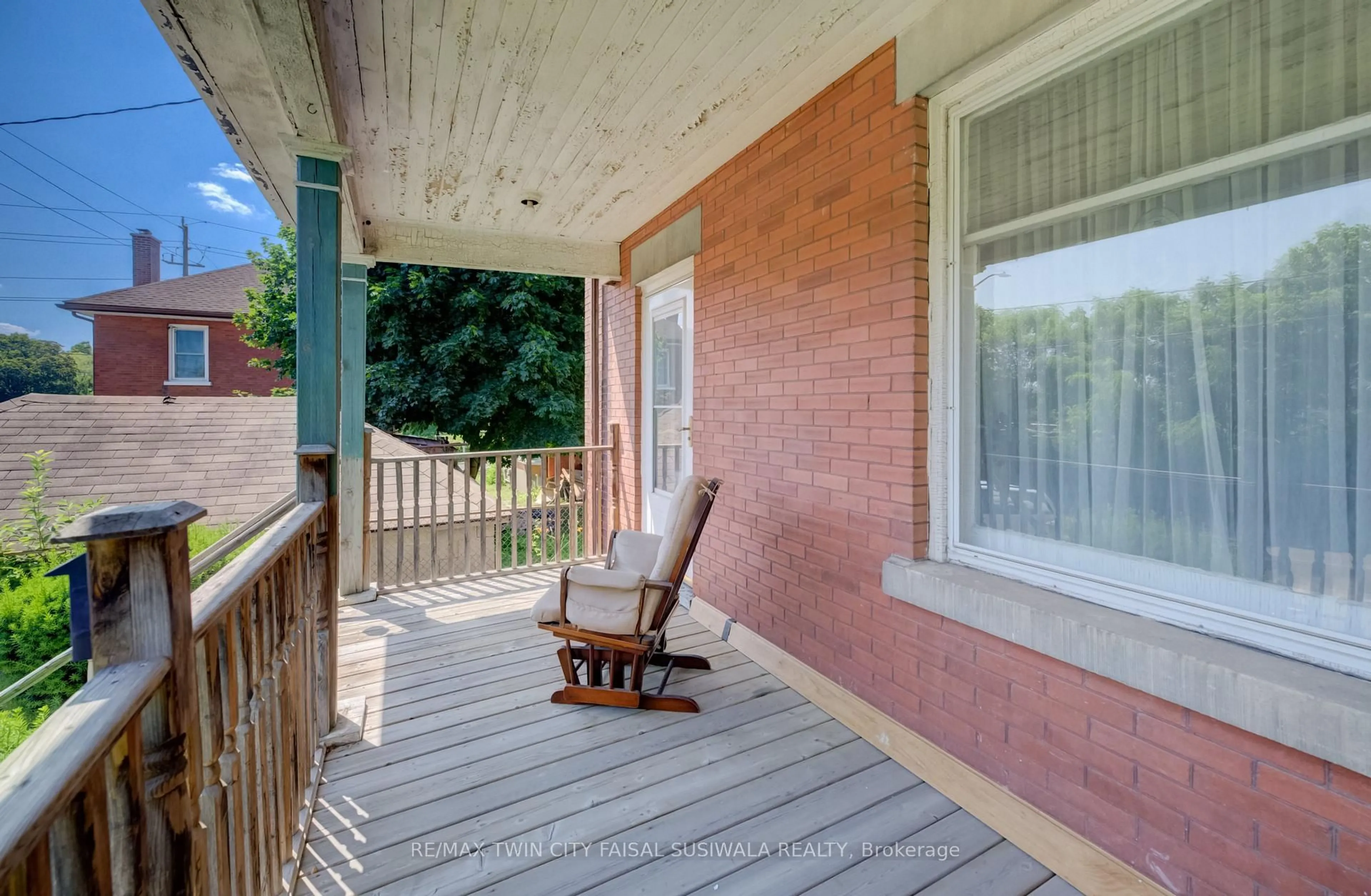 Patio, street for 2 Samuelson St, Cambridge Ontario N1R 1J7