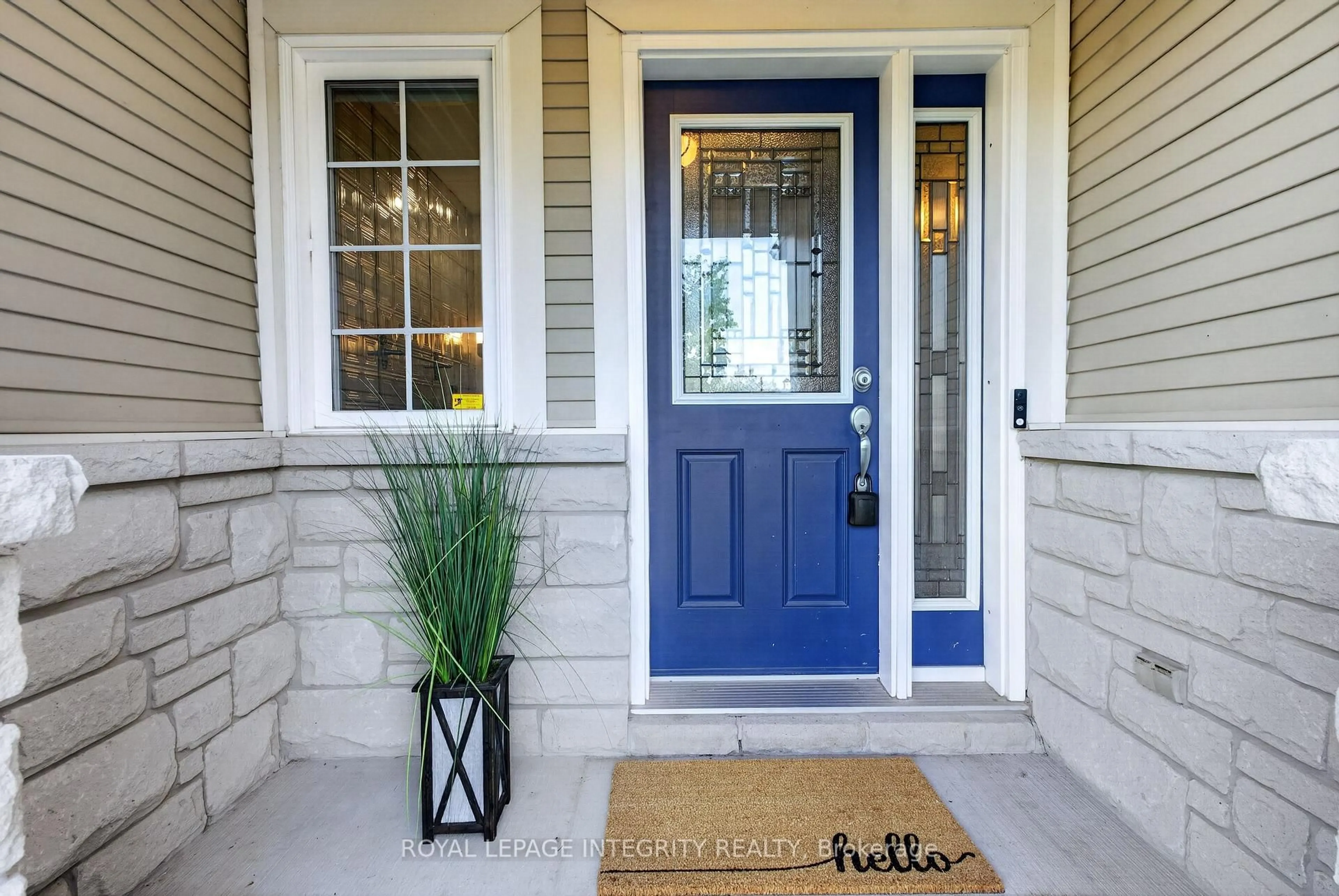 Indoor entryway for 640 Kilbirnie Dr, Ottawa Ontario K2J 0G7