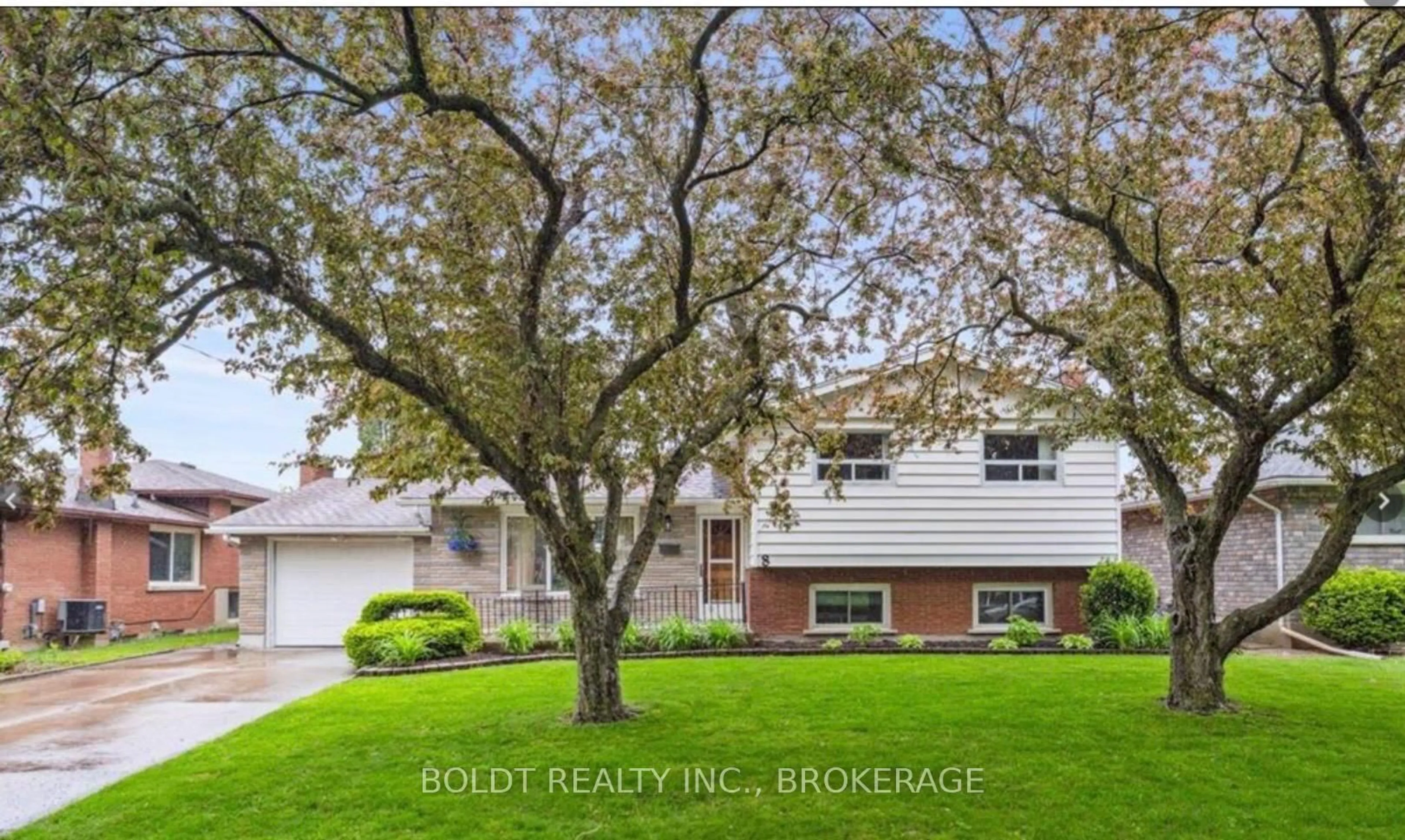 Unknown for 8 Pamela Dr, Thorold Ontario L2V 2X8