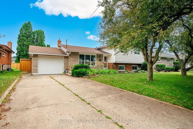 8 Pamela Dr, Thorold 2