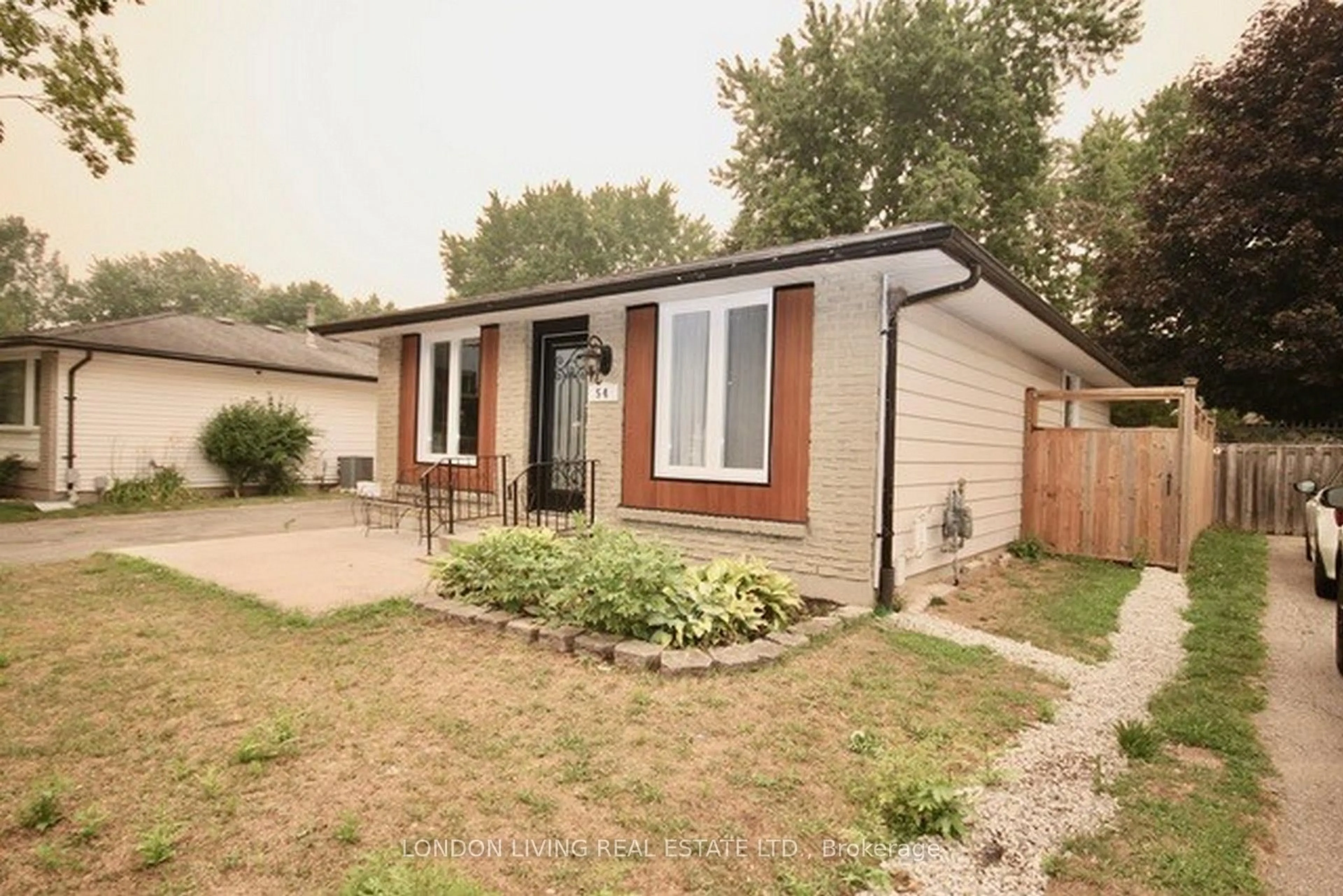 Unknown for 54 Nicholas Cres, London South Ontario N6E 2E9