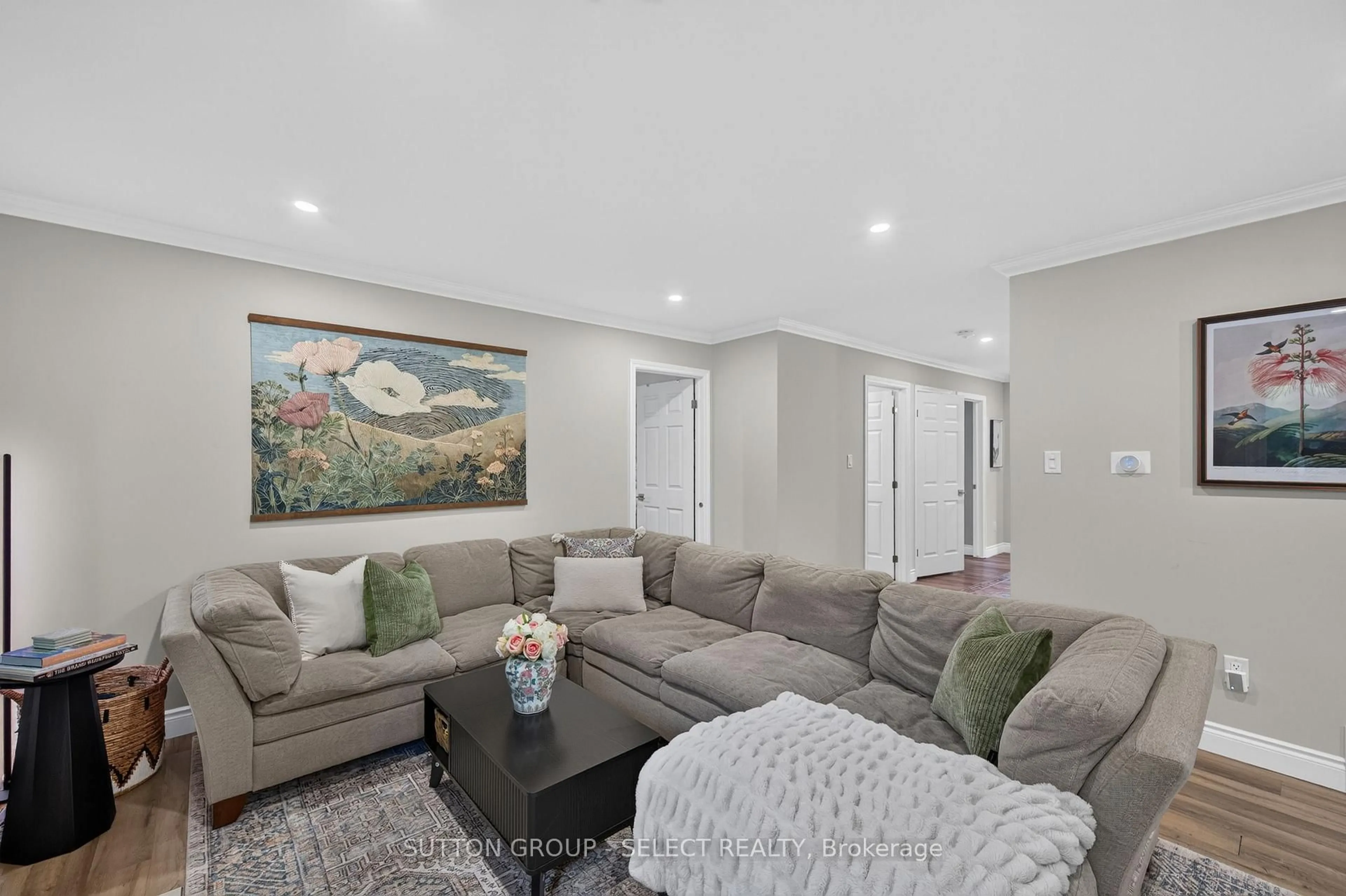 Living room with furniture, unknown for 65 Fiddlers Green Rd #24, London North Ontario N6H 4V5
