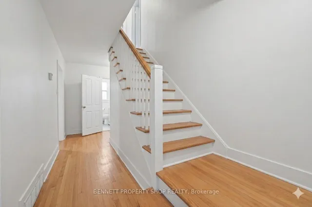 1361 Summerville Ave, Ottawa 3