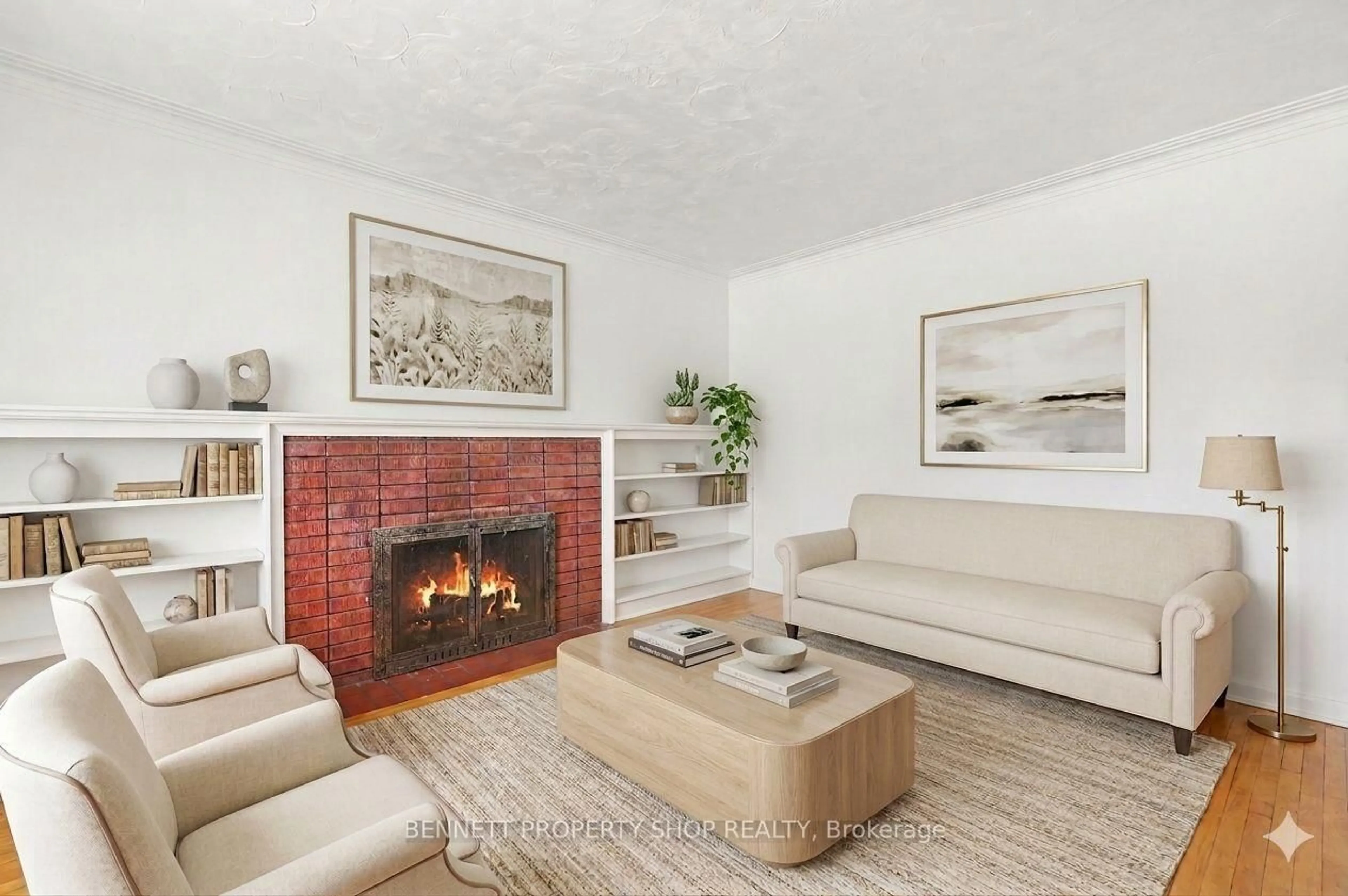 Living room with furniture, unknown for 1361 Summerville Ave, Ottawa Ontario K1Z 8G9