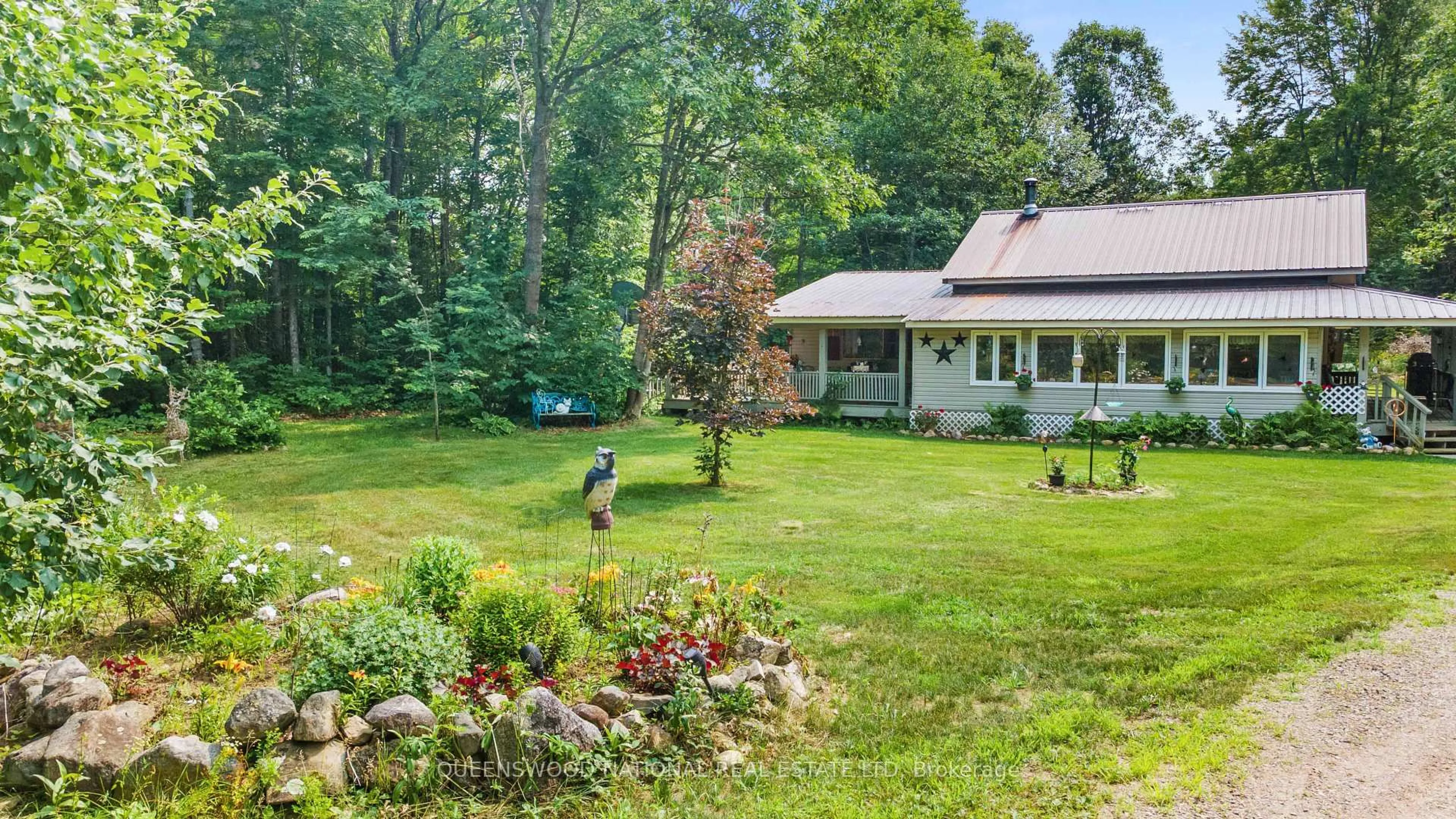 A pic from outside/outdoor area/front of a property/back of a property/a pic from drone, unknown for 1205 Yandreski Rd, Barry's Bay Ontario K0J 1B0