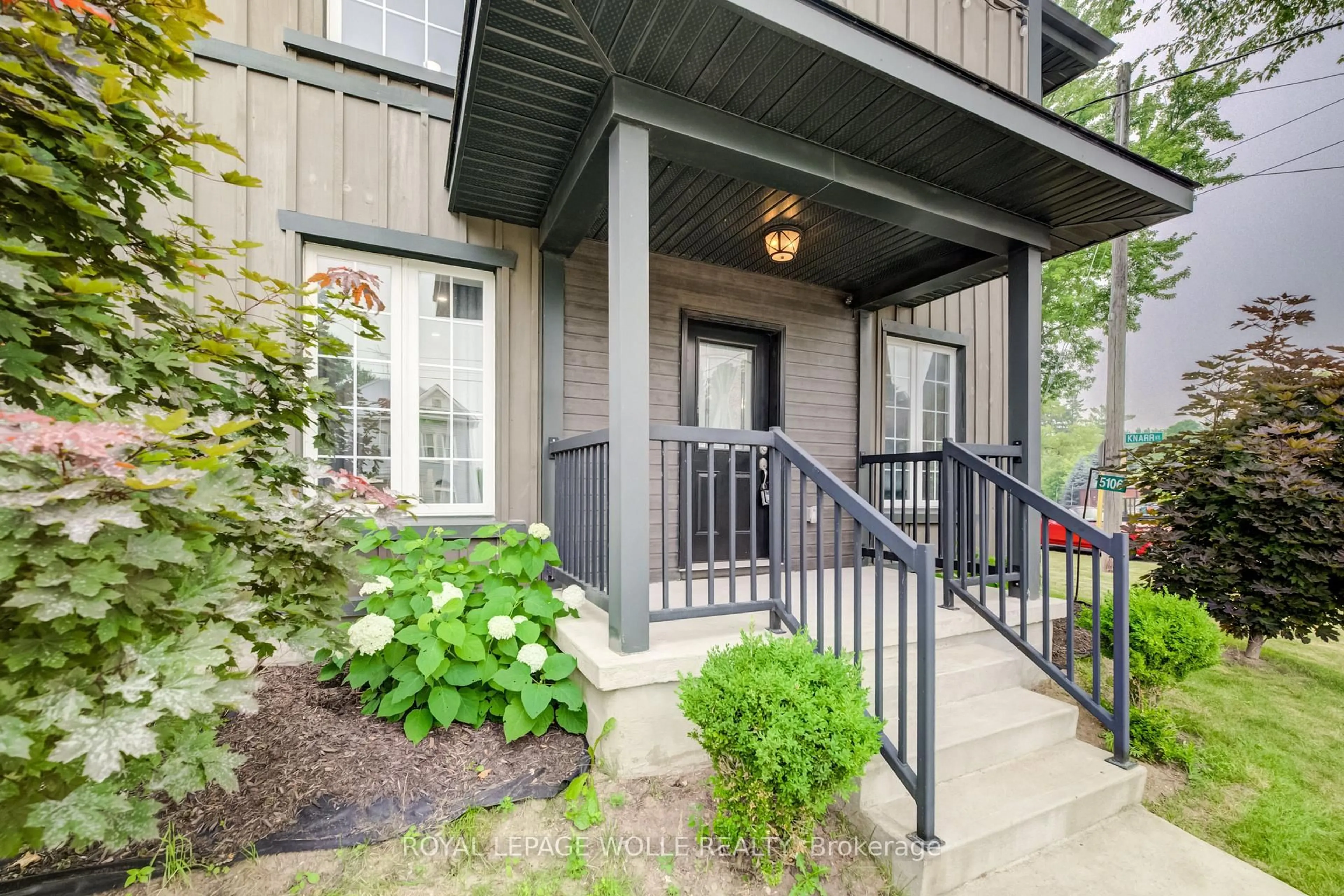 Indoor entryway for 5106 Ament Line, Wellesley Ontario N0B 2A0