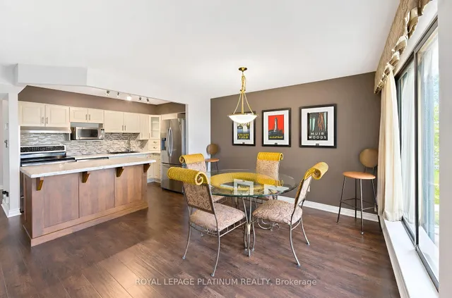 688 Preston Pkwy #401, Cambridge 3