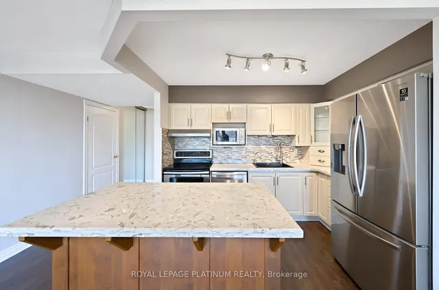 688 Preston Pkwy #401, Cambridge 5