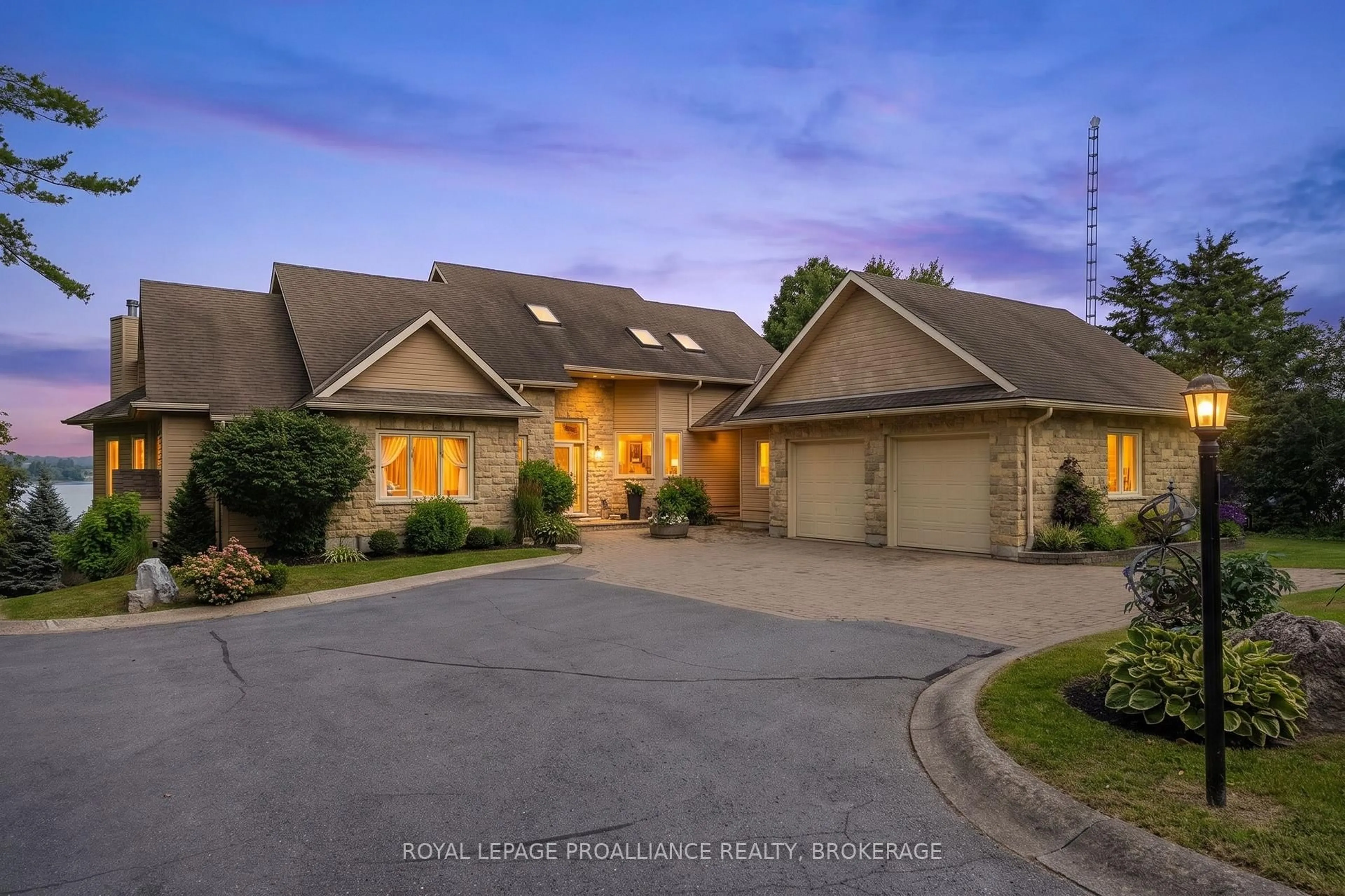 A pic from outside/outdoor area/front of a property/back of a property/a pic from drone, street for 31 Leavis Shores, Gananoque Ontario K7G 2V6