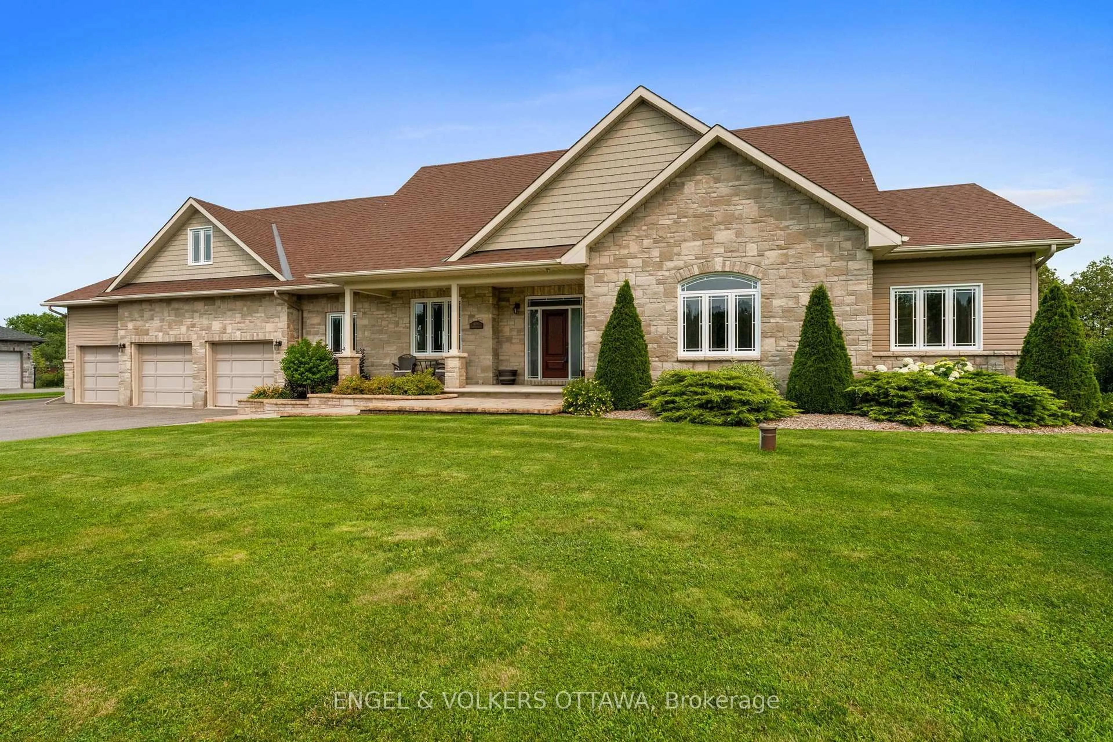Home with brick exterior material, street for 5579 Lombardy Dr, Osgoode Ontario K0A 2W0