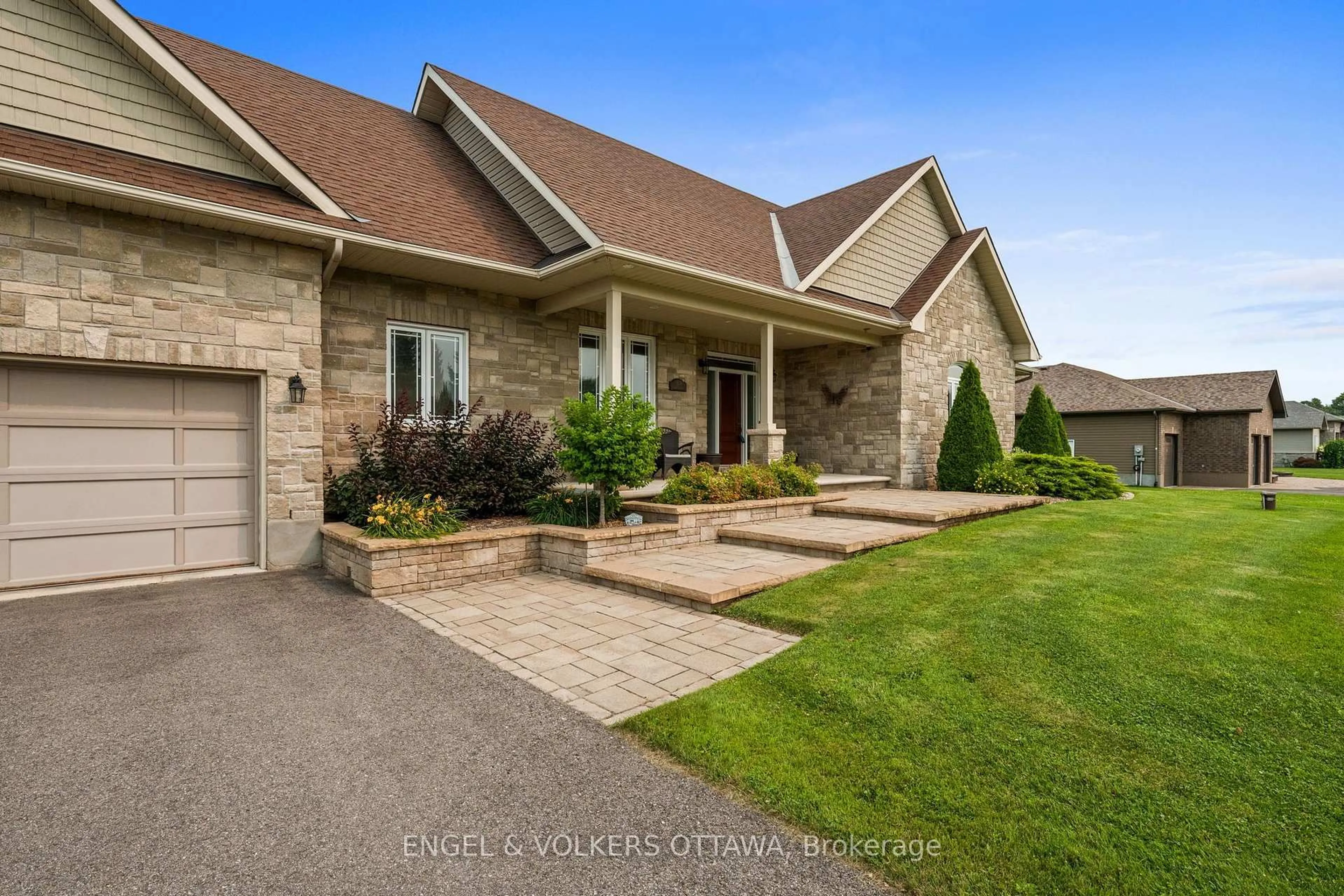 Home with brick exterior material, street for 5579 Lombardy Dr, Osgoode Ontario K0A 2W0
