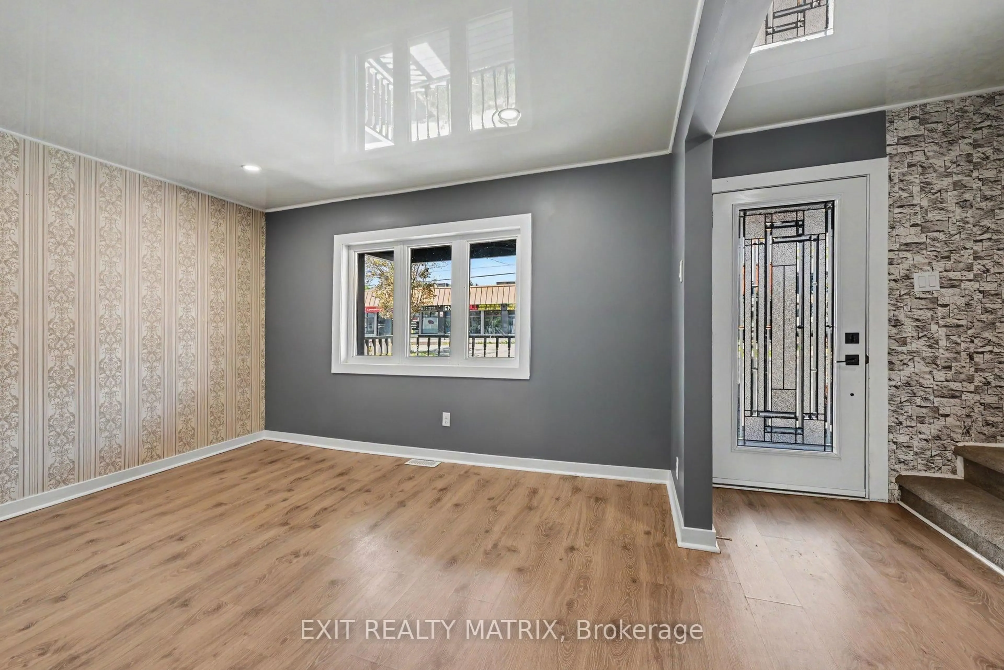 A pic of a room for 1026 Notre Dame Rd, Russell Ontario K0A 1W0