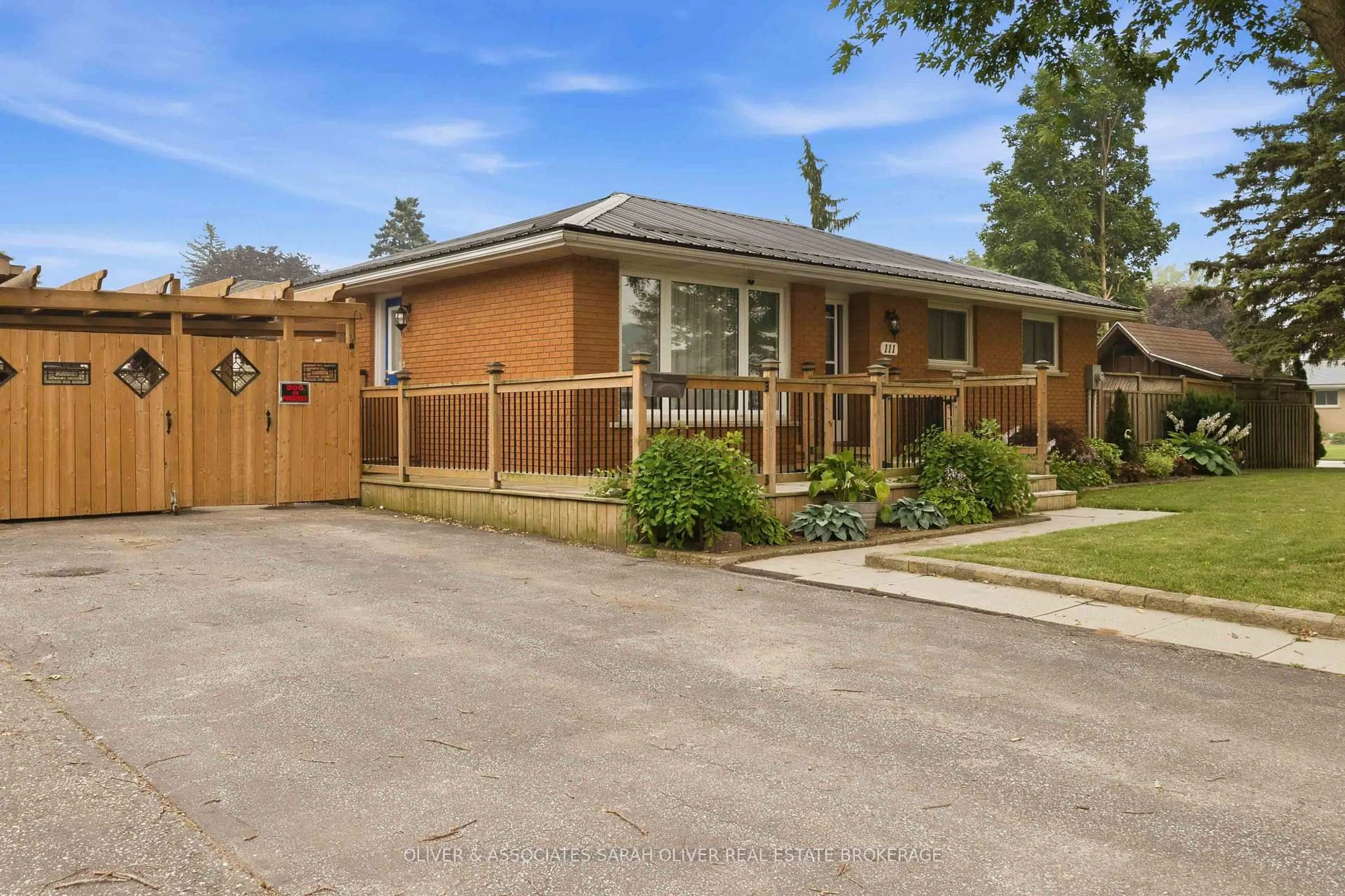 Home with brick exterior material, street for 111 Treelawn Ave, Aylmer Ontario N5H 2J7