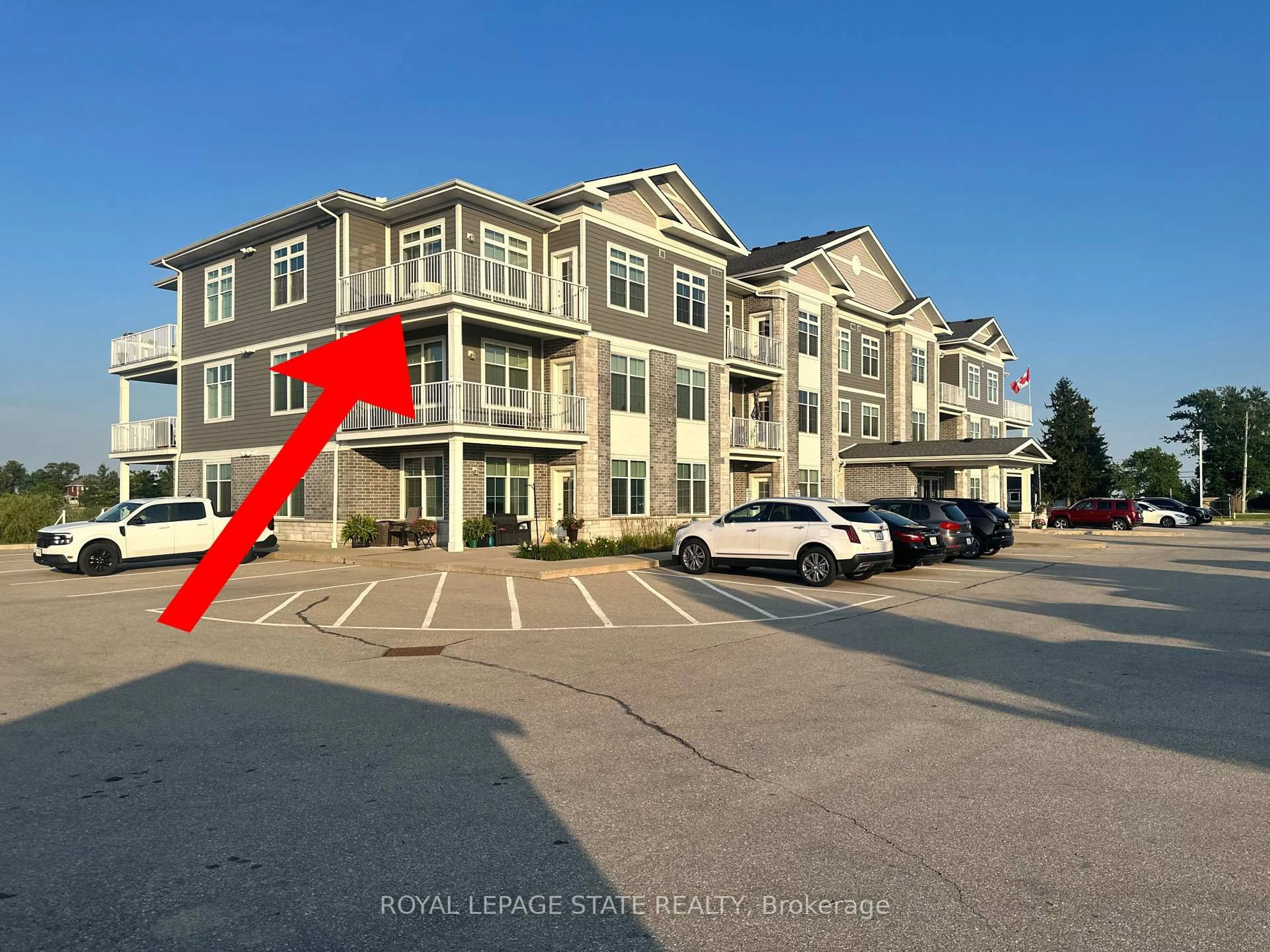 A pic from outside/outdoor area/front of a property/back of a property/a pic from drone, building for 14 Saunders Dr #307, Haldimand Ontario N0A 1J0