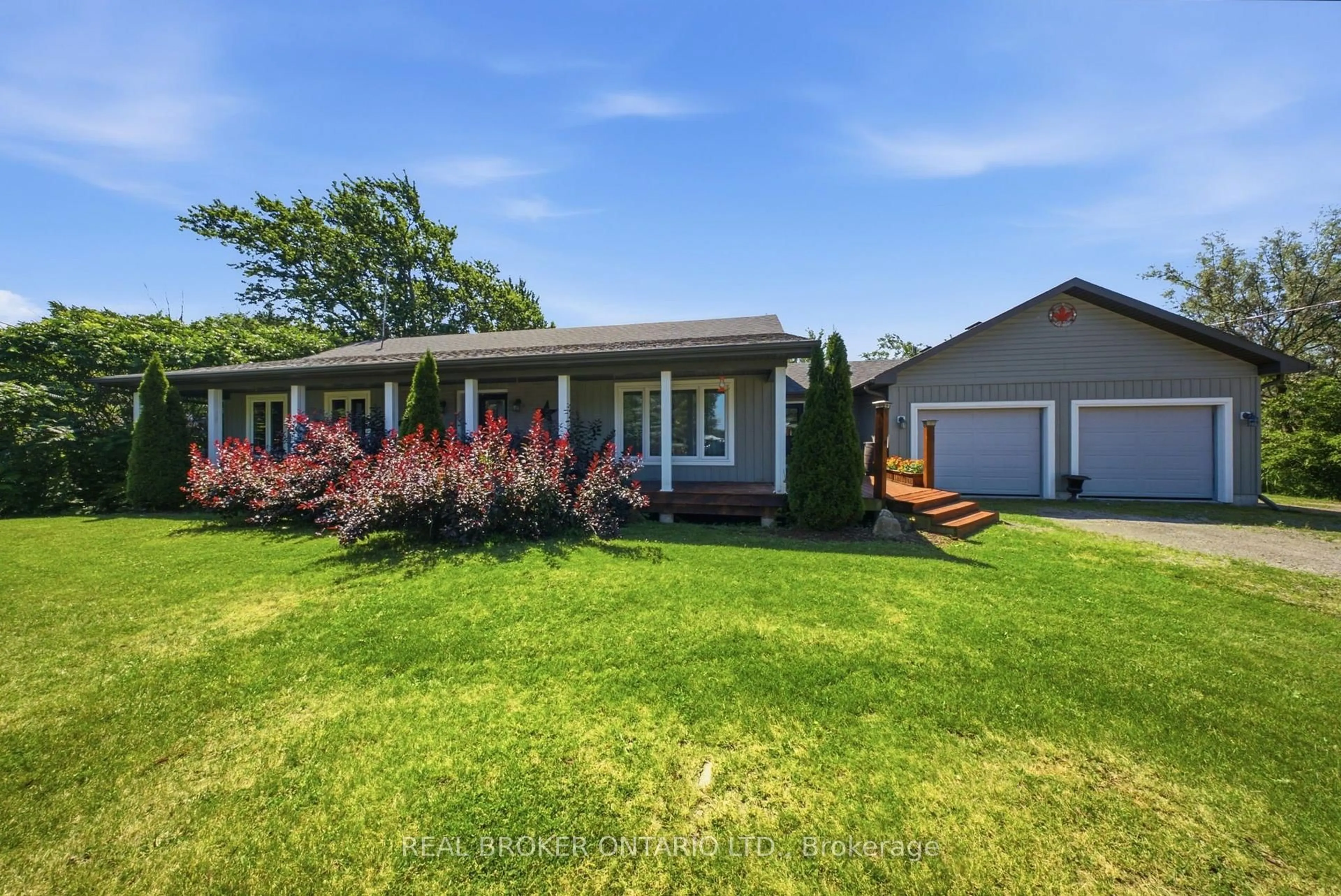 A pic from outside/outdoor area/front of a property/back of a property/a pic from drone, street for 66 Talbot St, Haldimand Ontario N0A 1C0