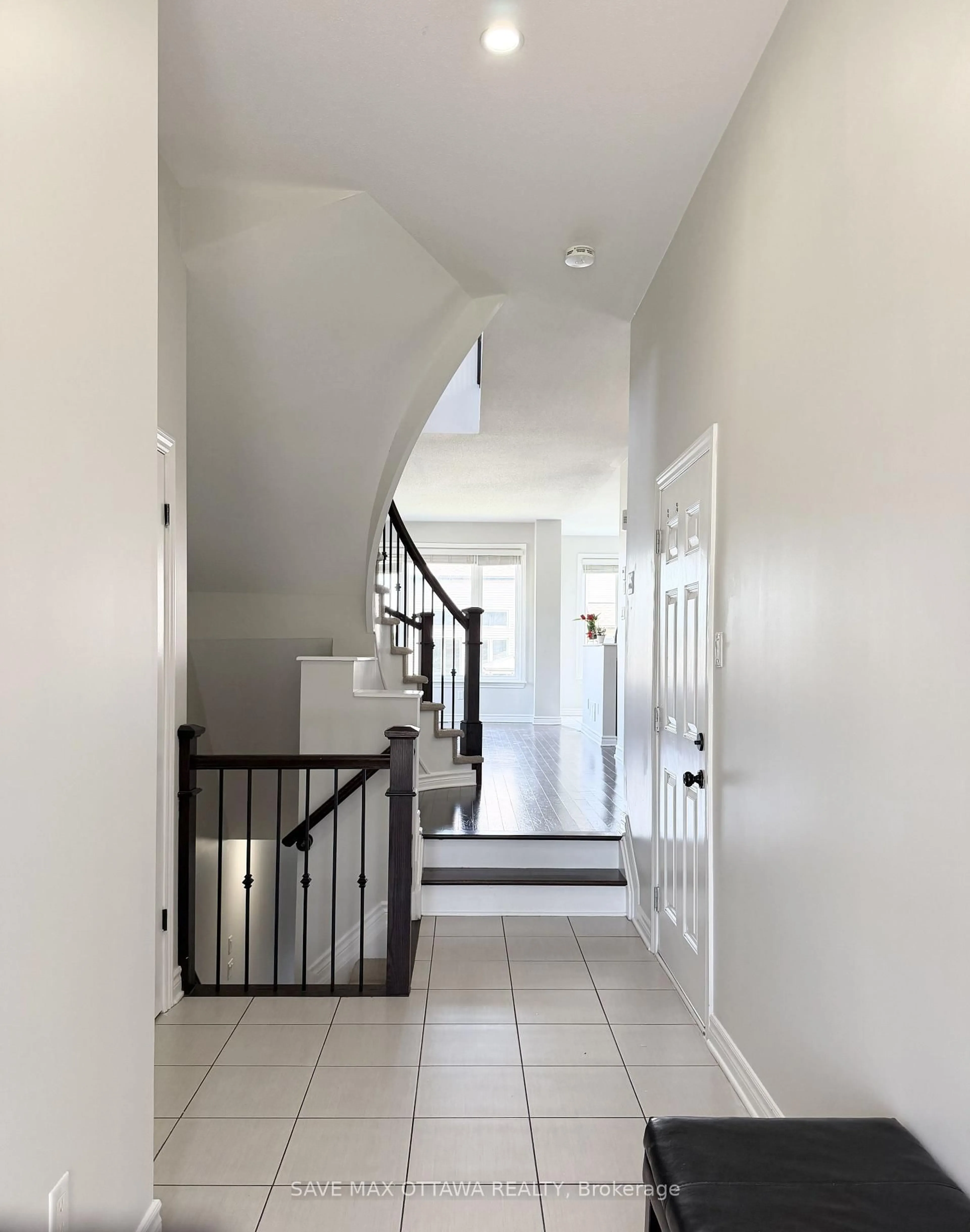 Unknown for 100 Popplewell Cres, Ottawa Ontario K2J 5R3