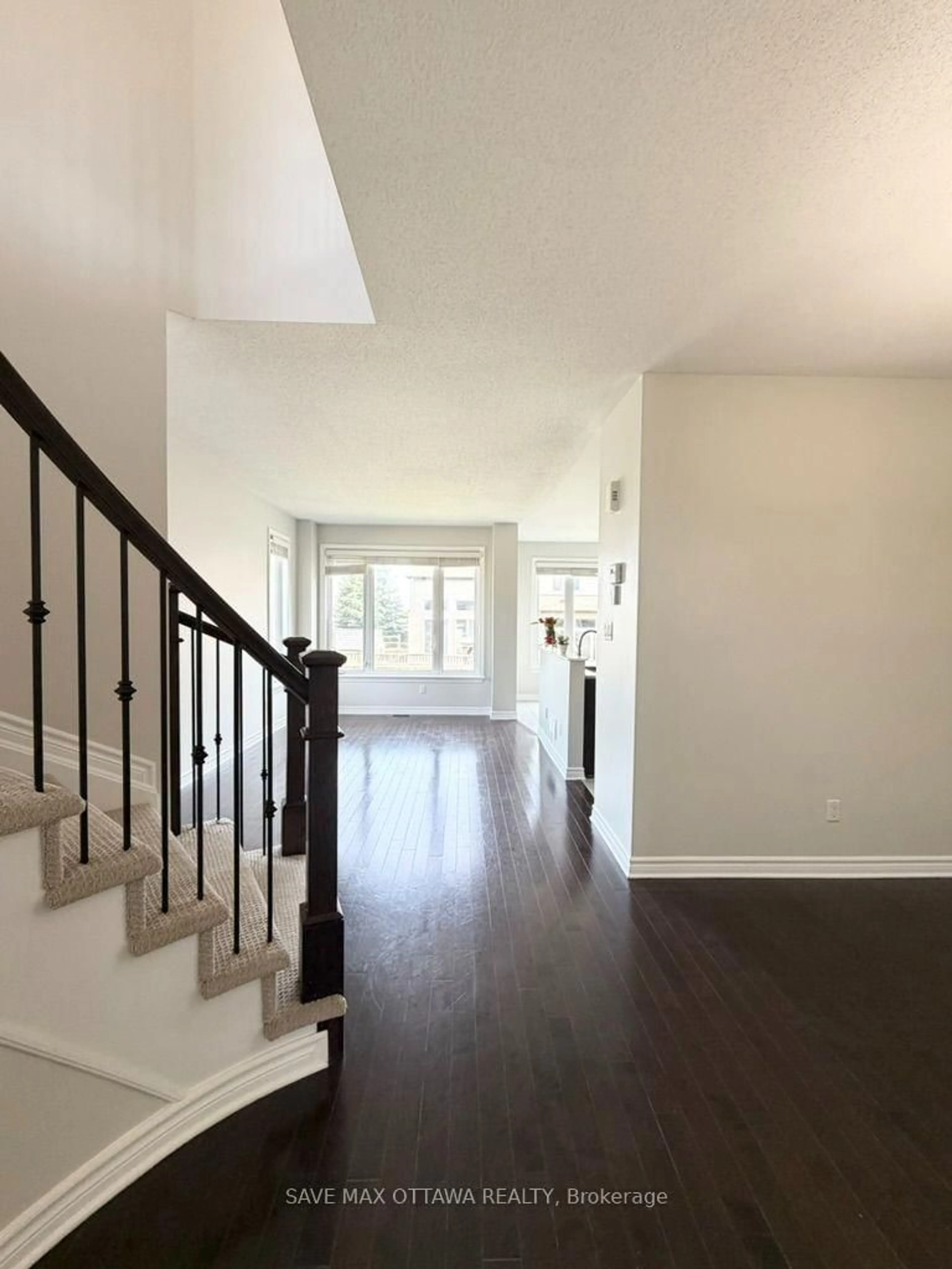 Unknown for 100 Popplewell Cres, Ottawa Ontario K2J 5R3