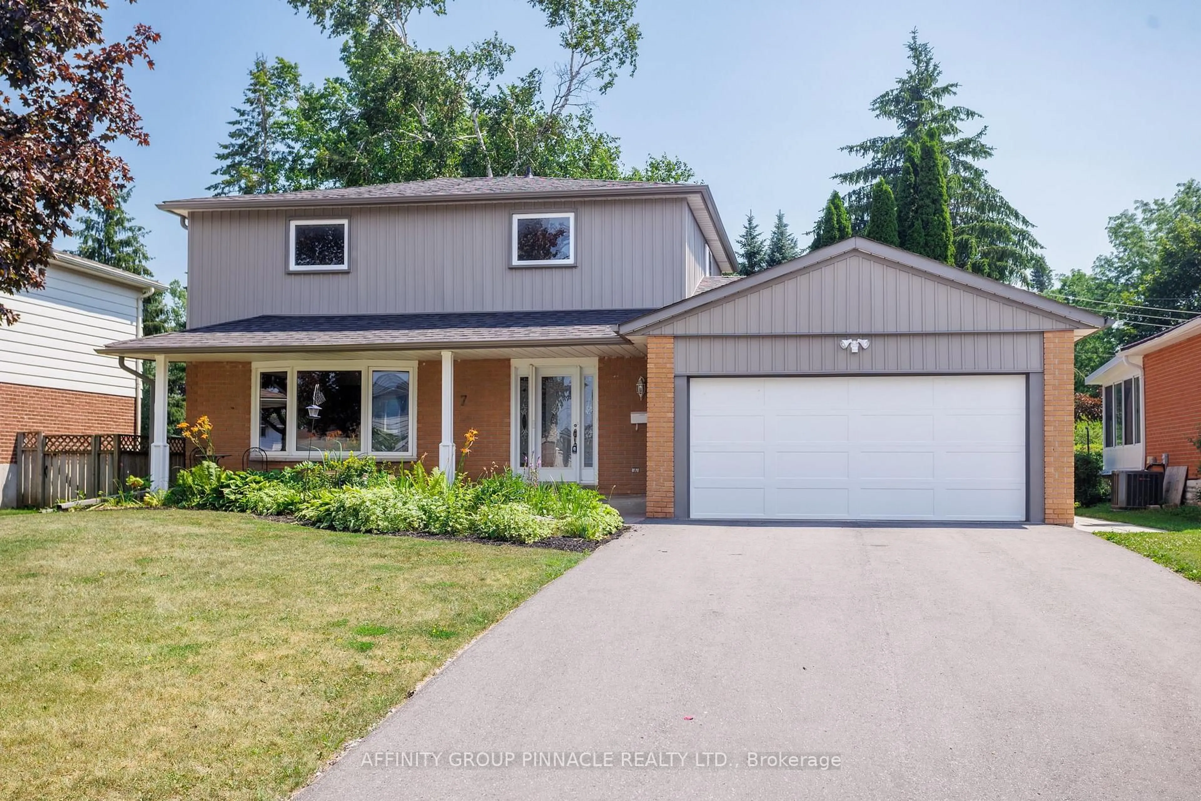 Home with vinyl exterior material, street for 7 Redwing St, Kawartha Lakes Ontario K9V 4T4