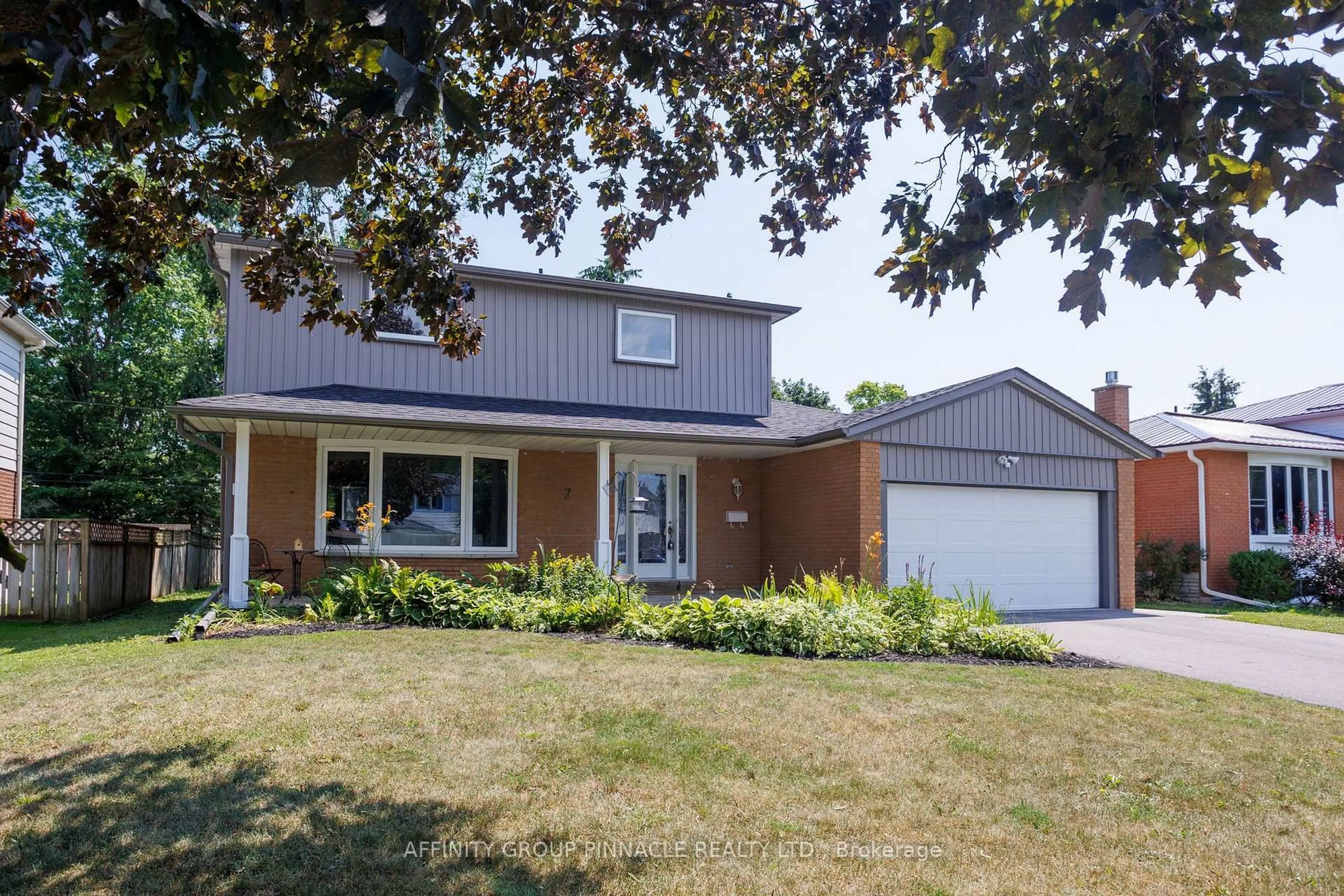 Home with vinyl exterior material, street for 7 Redwing St, Kawartha Lakes Ontario K9V 4T4