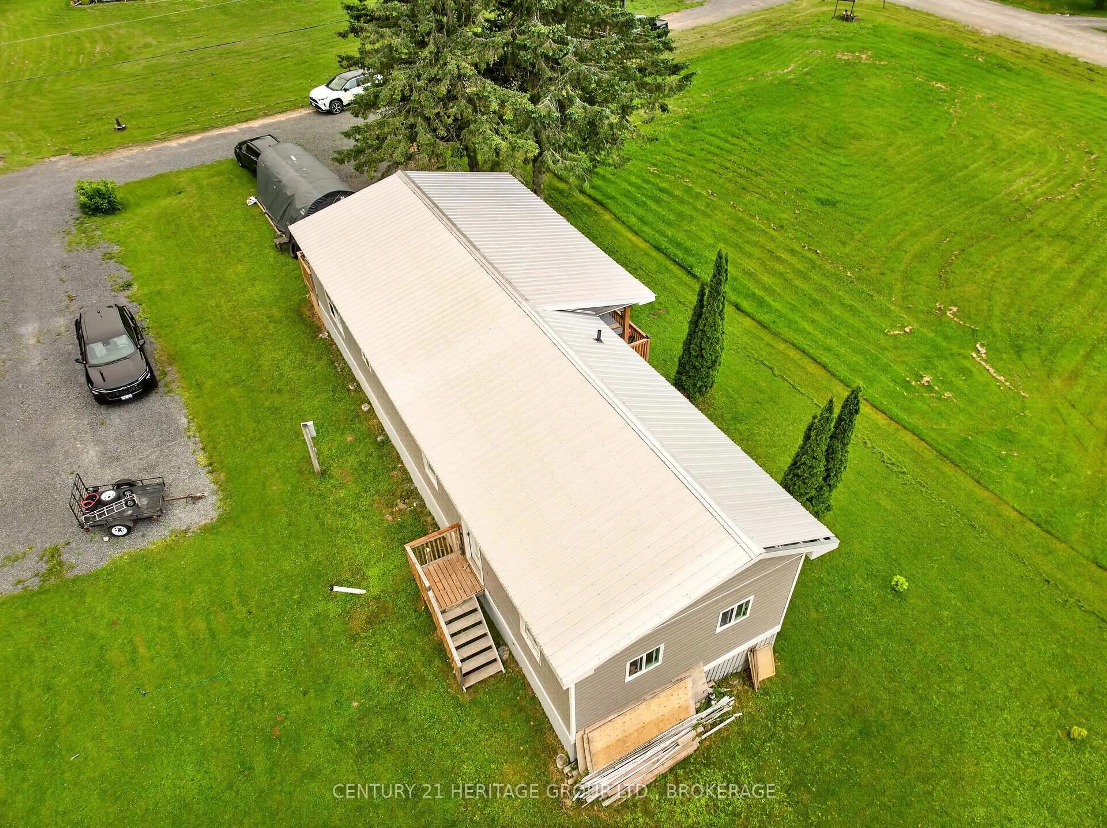 A pic from outside/outdoor area/front of a property/back of a property/a pic from drone, building for 7 PATTERSON Rd, Rideau Lakes Ontario K0G 1E0