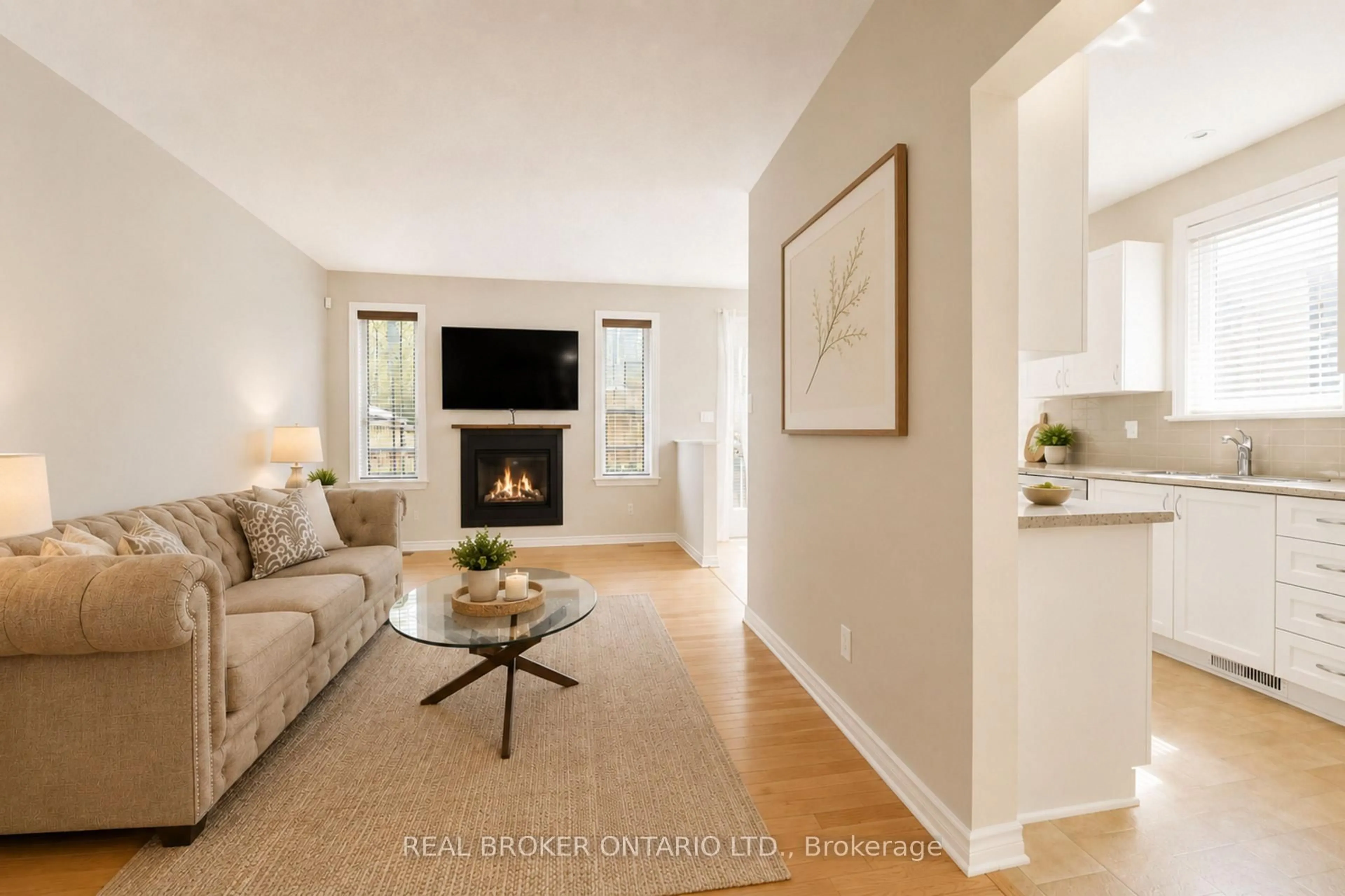 Living room with furniture, unknown for 417 STALWART Cres, Ottawa Ontario K1T 0H2
