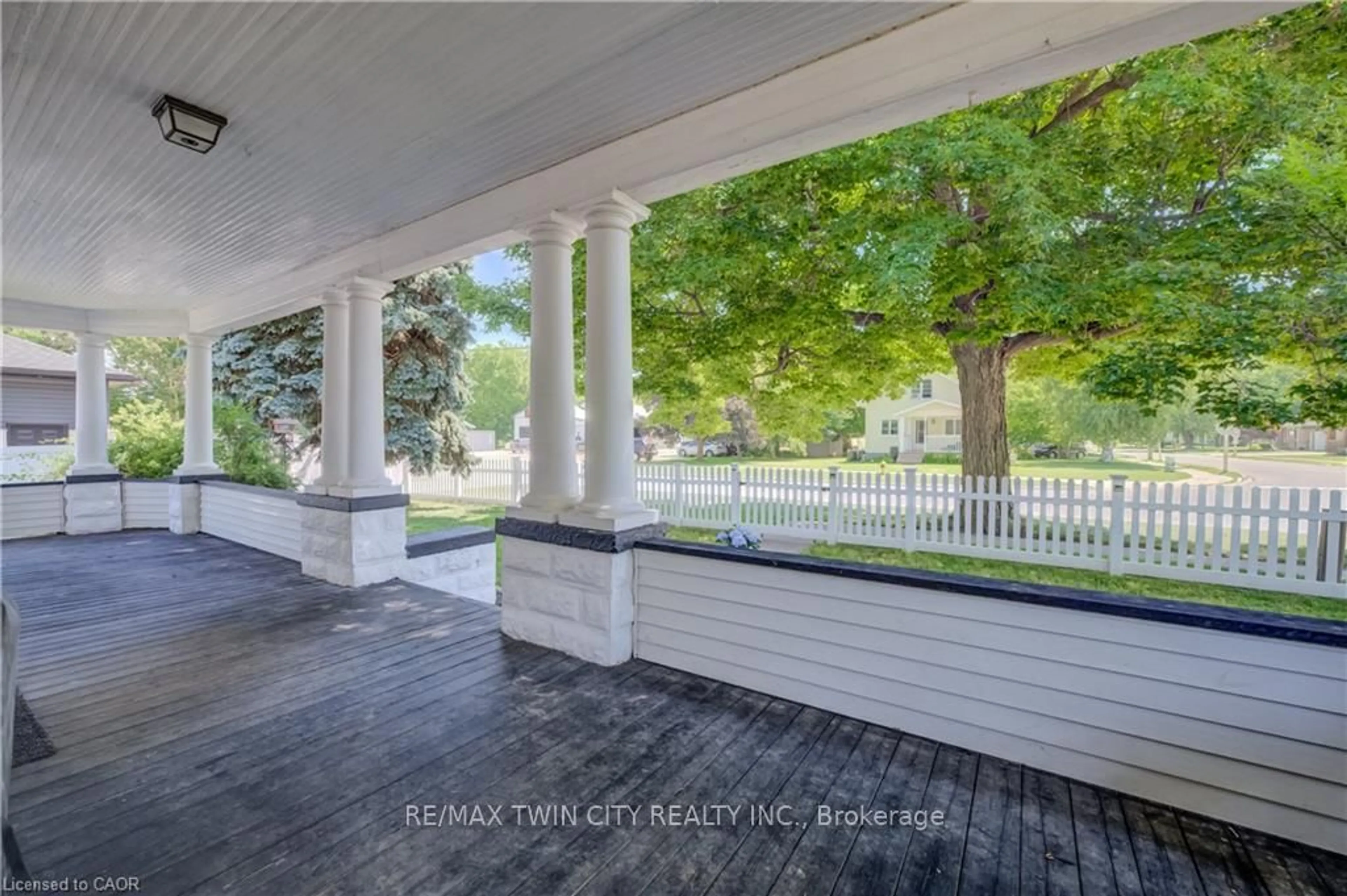 Patio, street for 290 TURNBERRY St, Huron East Ontario N0G 1H0