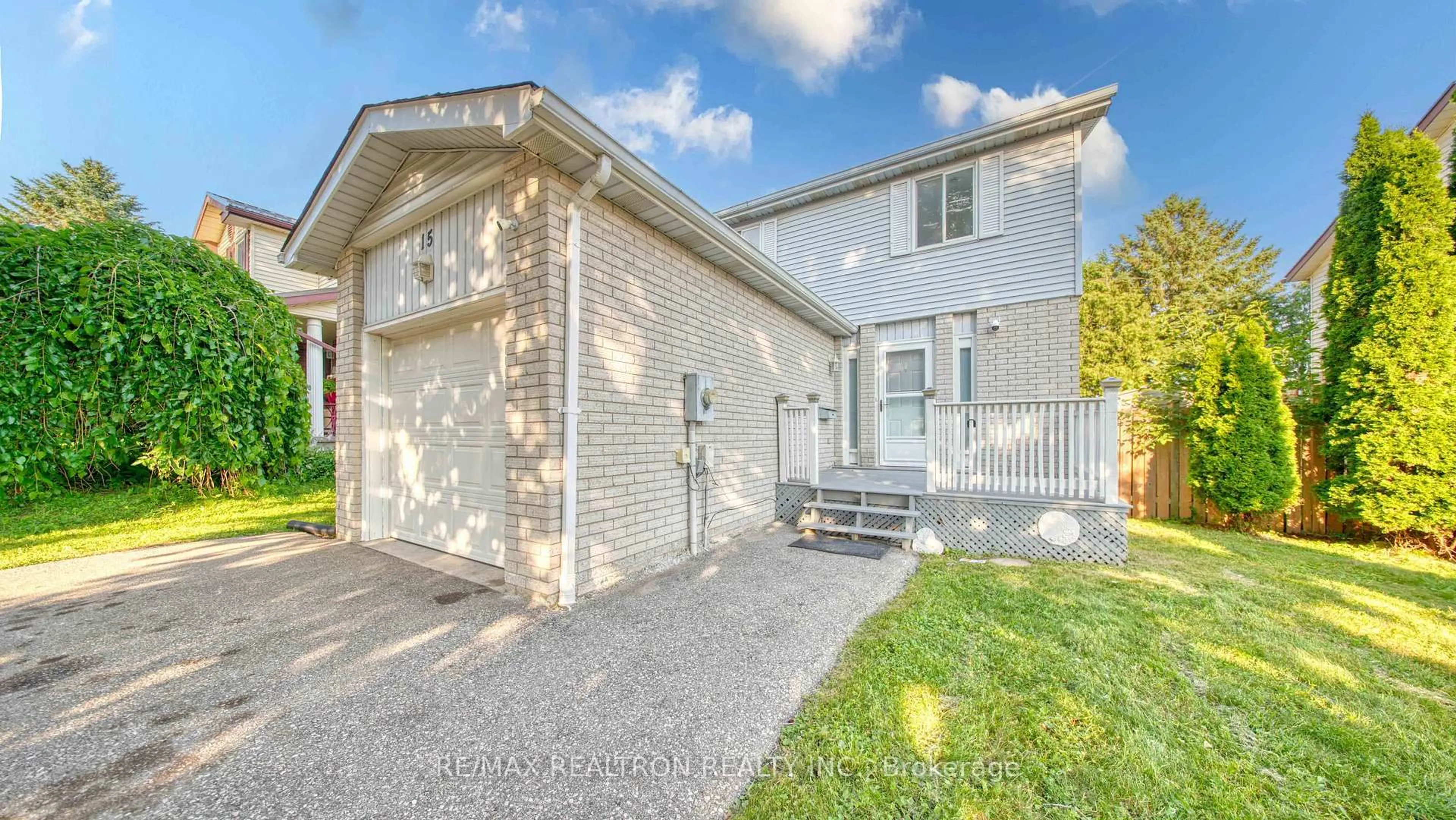 Home with brick exterior material, street for 15 Glendan Crt, Cambridge Ontario N1R 7N4