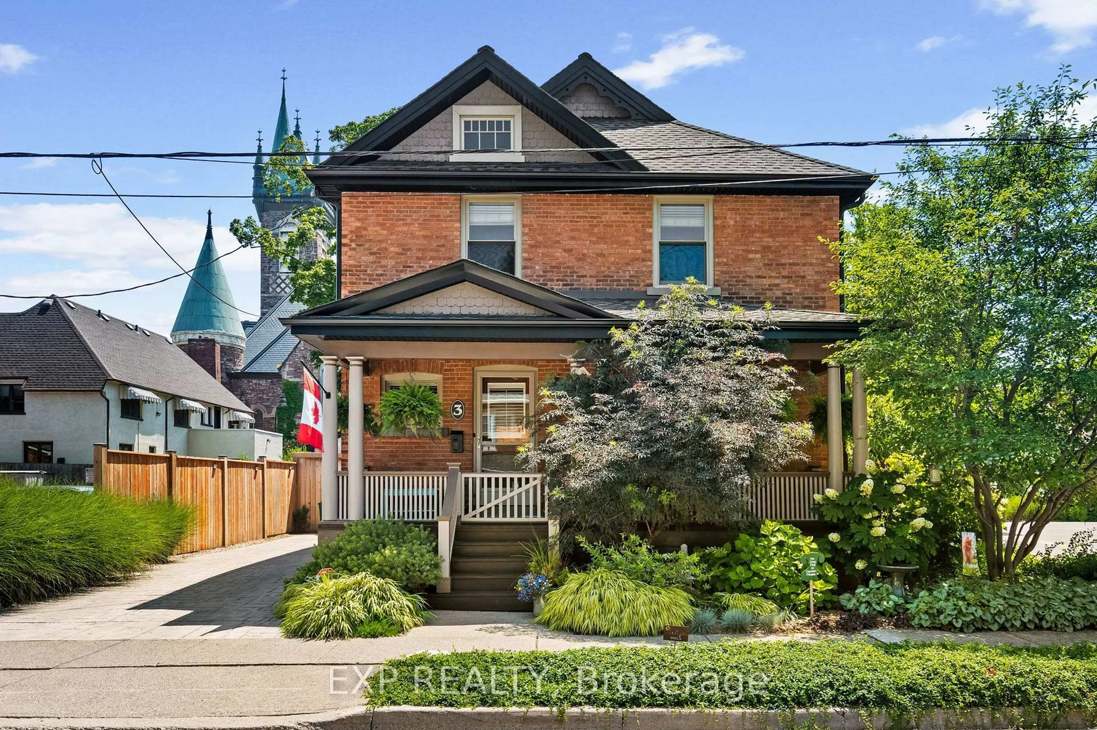 Home with brick exterior material, street for 3 NORRIS Pl, St. Catharines Ontario L2R 2W9