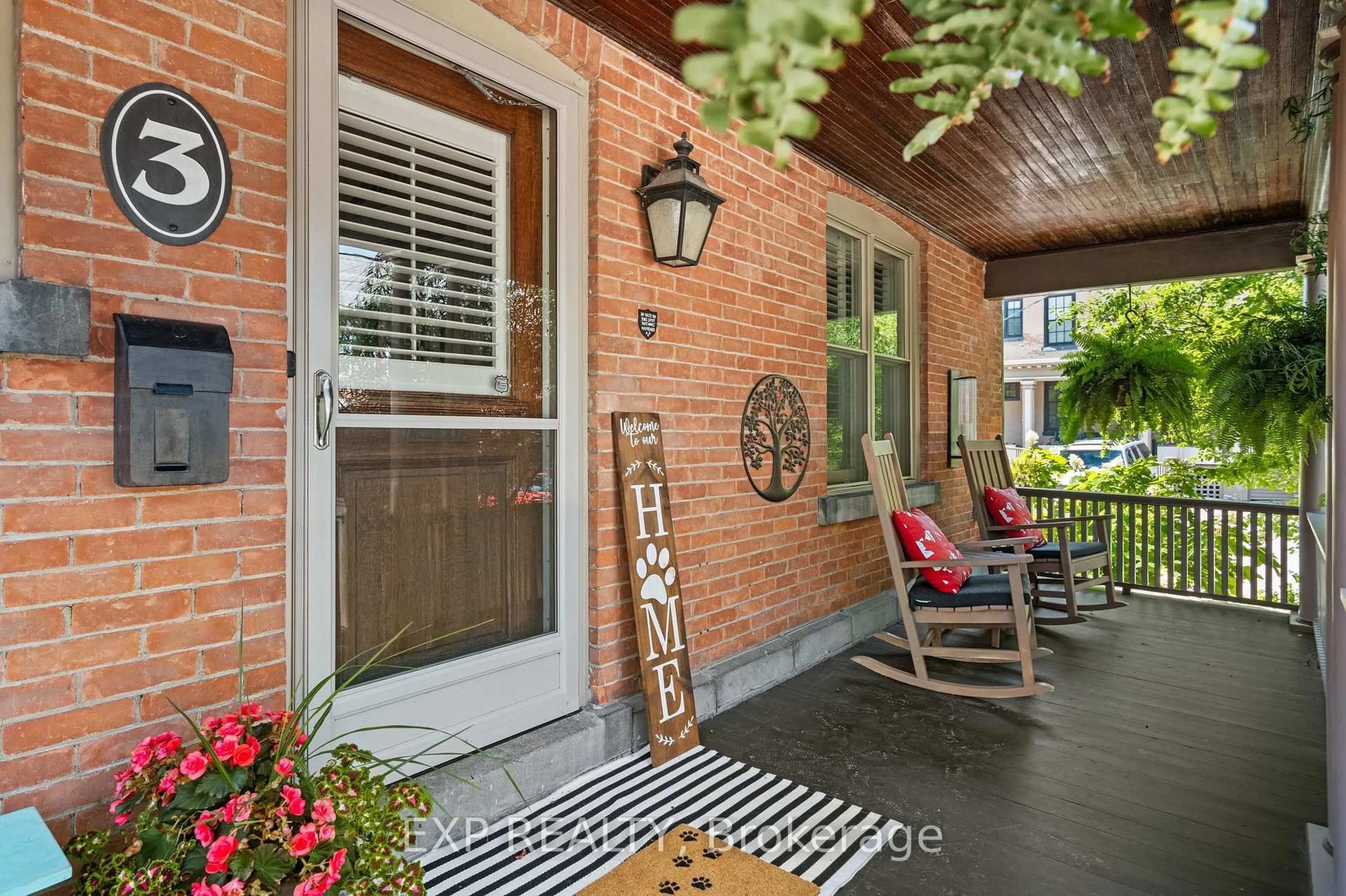 Unknown for 3 NORRIS Pl, St. Catharines Ontario L2R 2W9