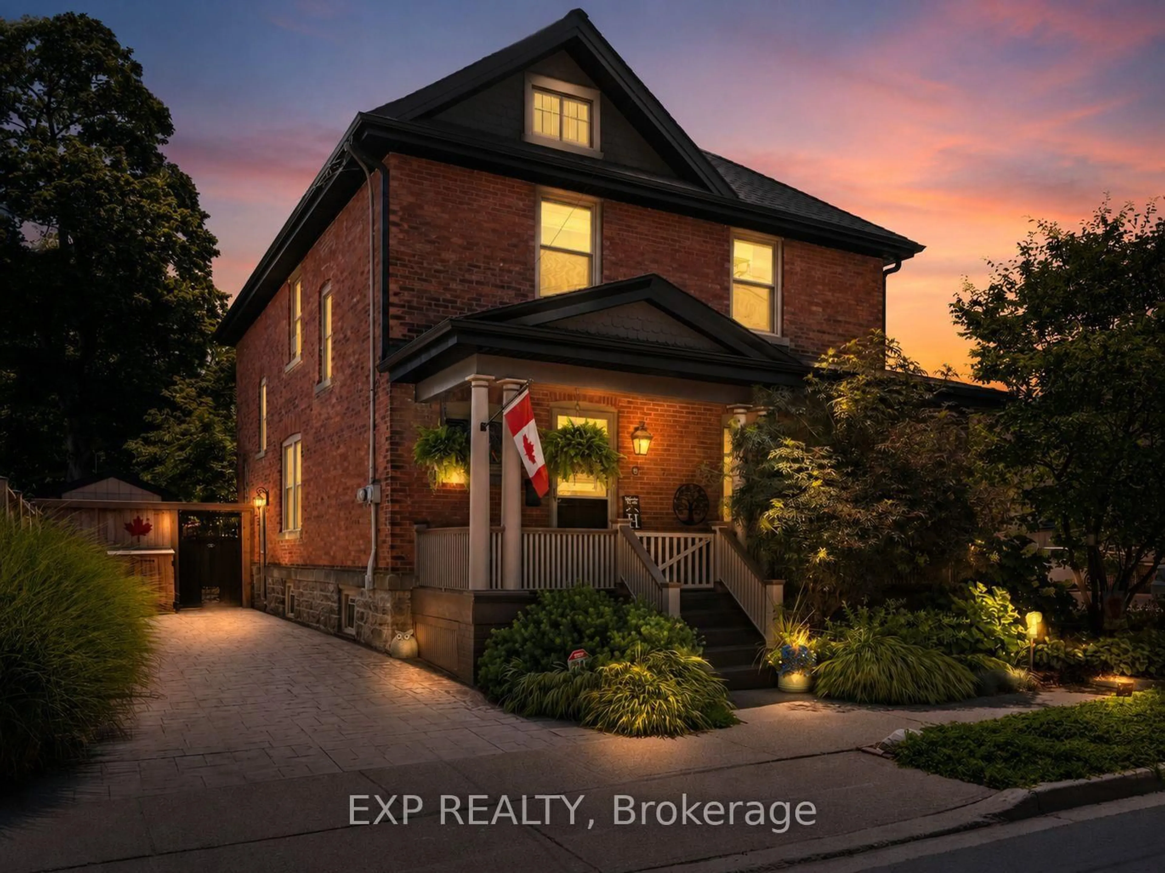 Home with brick exterior material, unknown for 3 NORRIS Pl, St. Catharines Ontario L2R 2W9