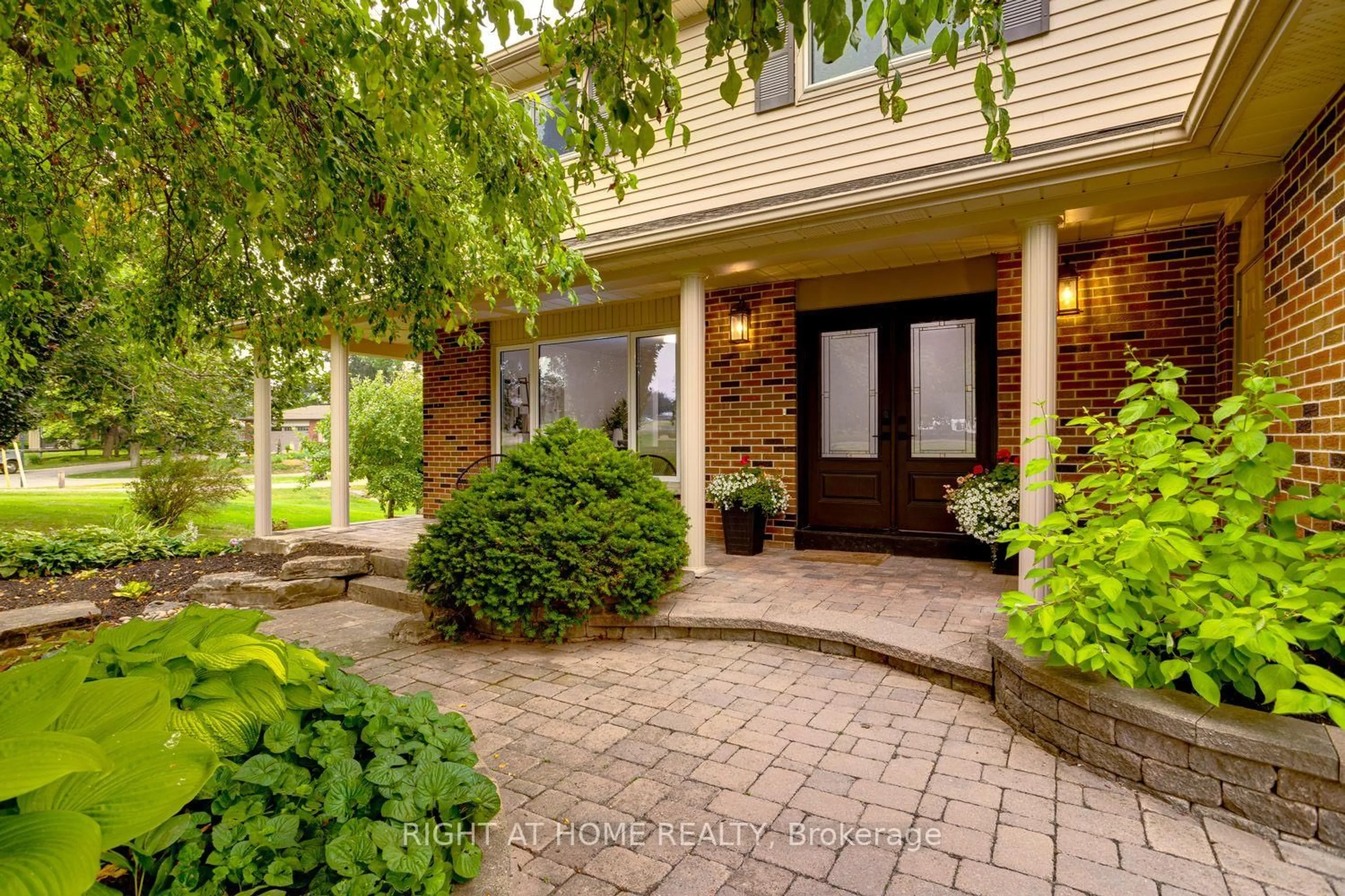 Unknown for 63 Robinglade Ave, Kawartha Lakes Ontario L0C 1G0