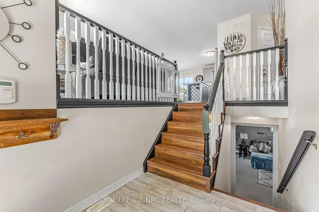 3584 CARVER St, Fort Erie 5