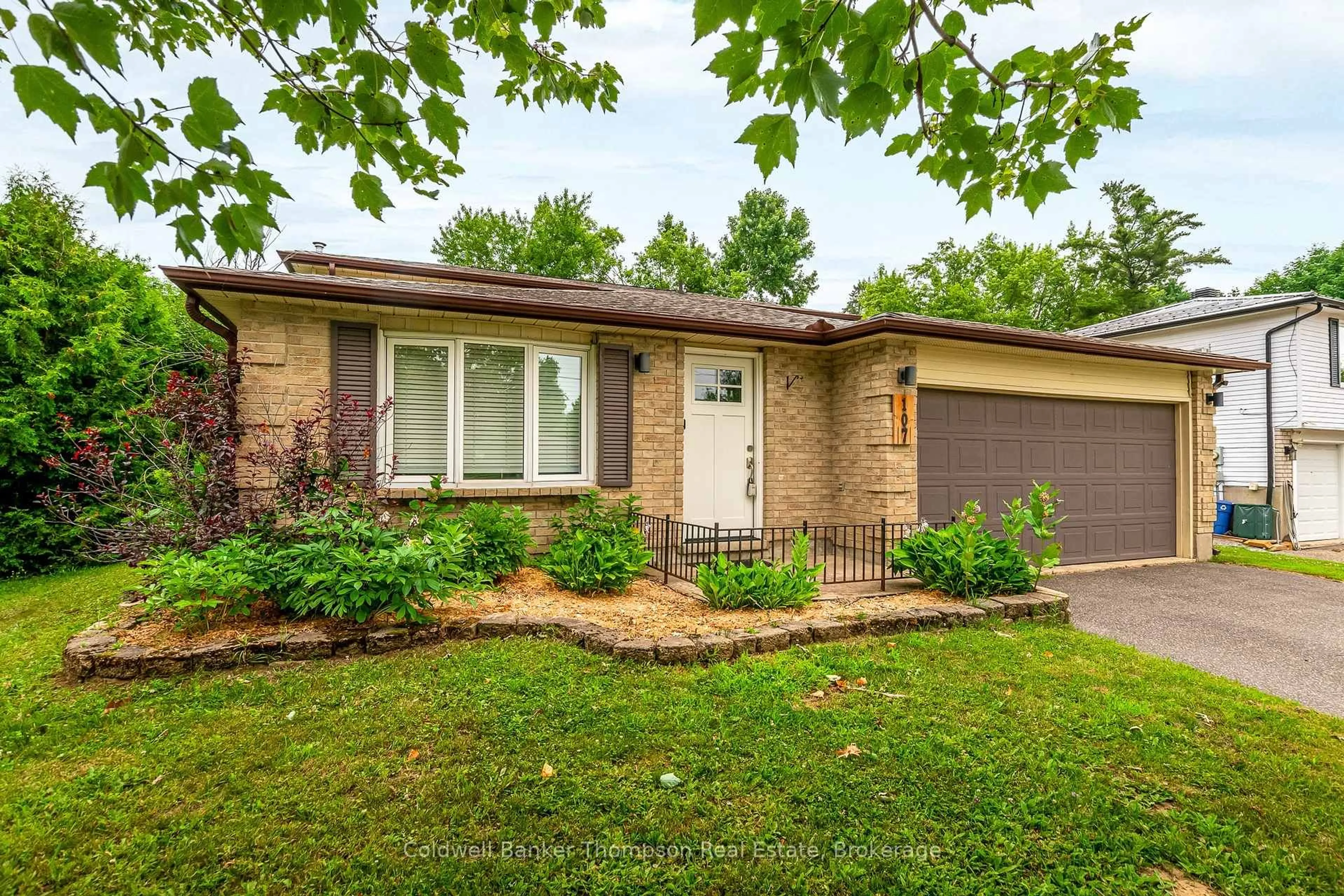 Home with brick exterior material, street for 107 Spencer St, Bracebridge Ontario P1L 1C3