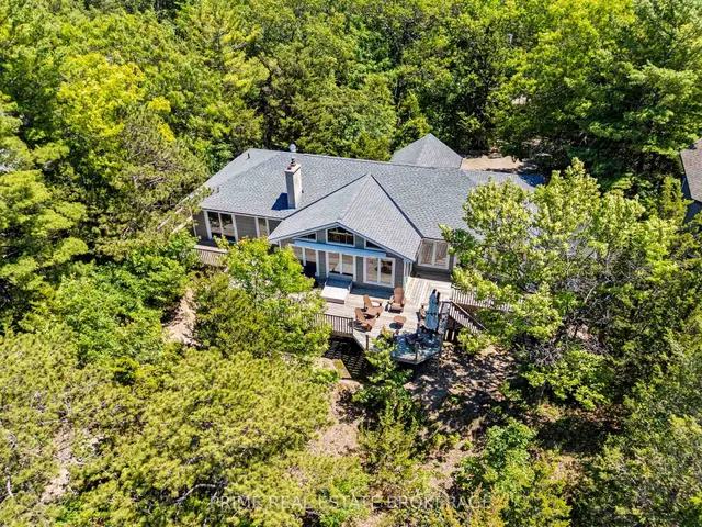 9856 Huron Pl, Lambton Shores 3