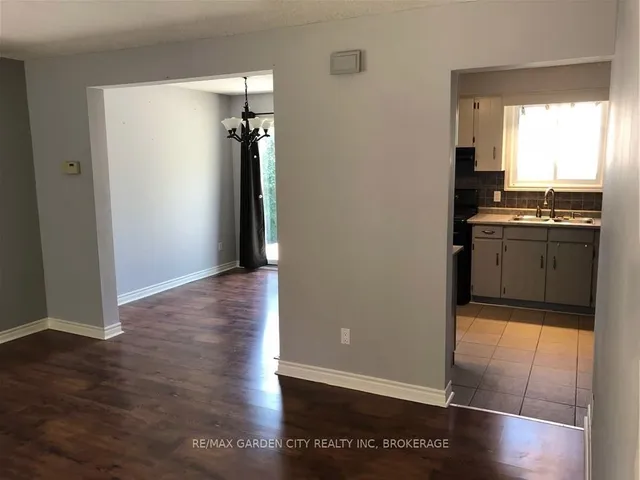 29 ST. HILDA'S Crt, St. Catharines 4