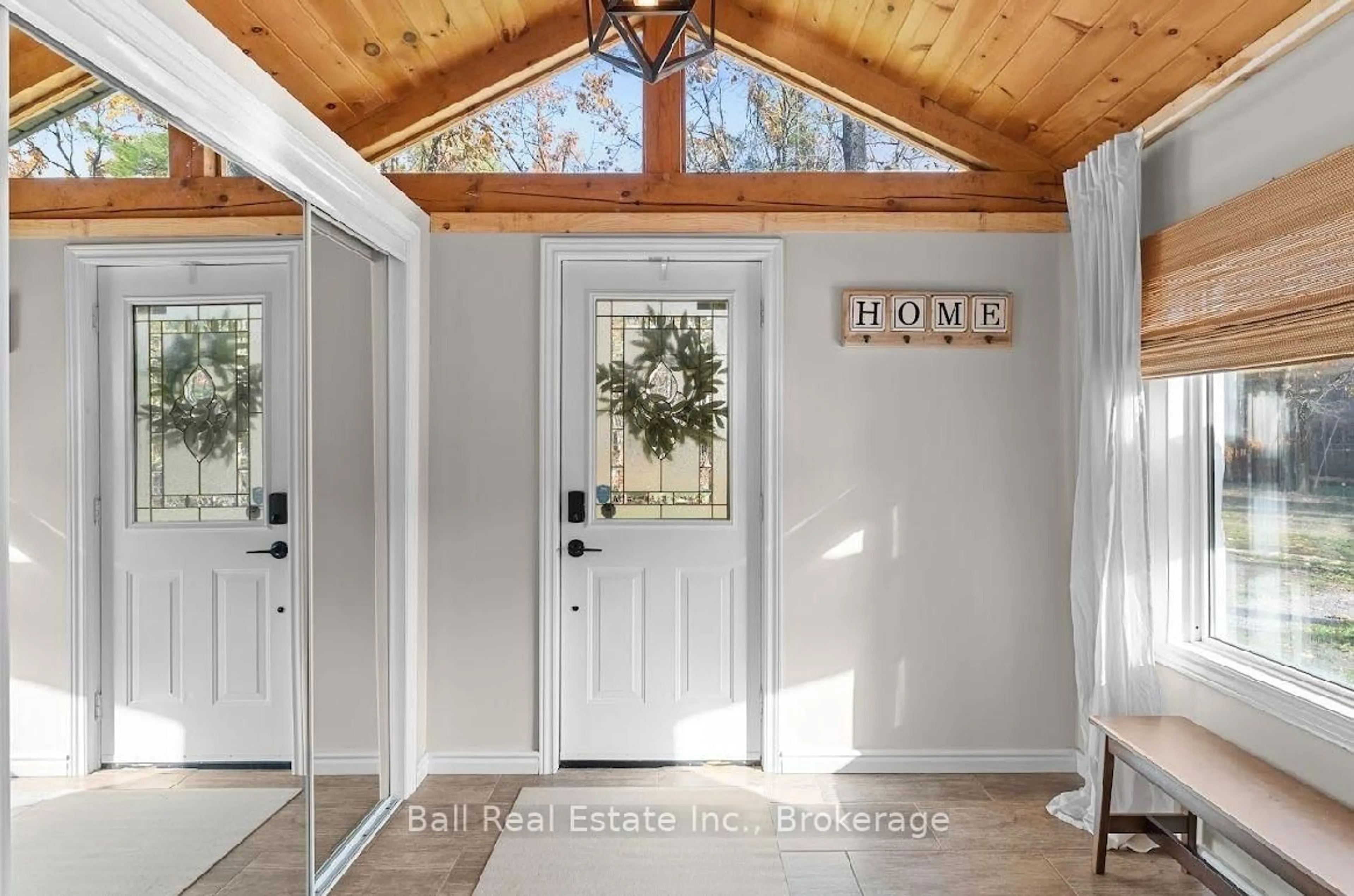 Indoor entryway for 686 Coon Lake Rd, North Kawartha Ontario K0L 2H0