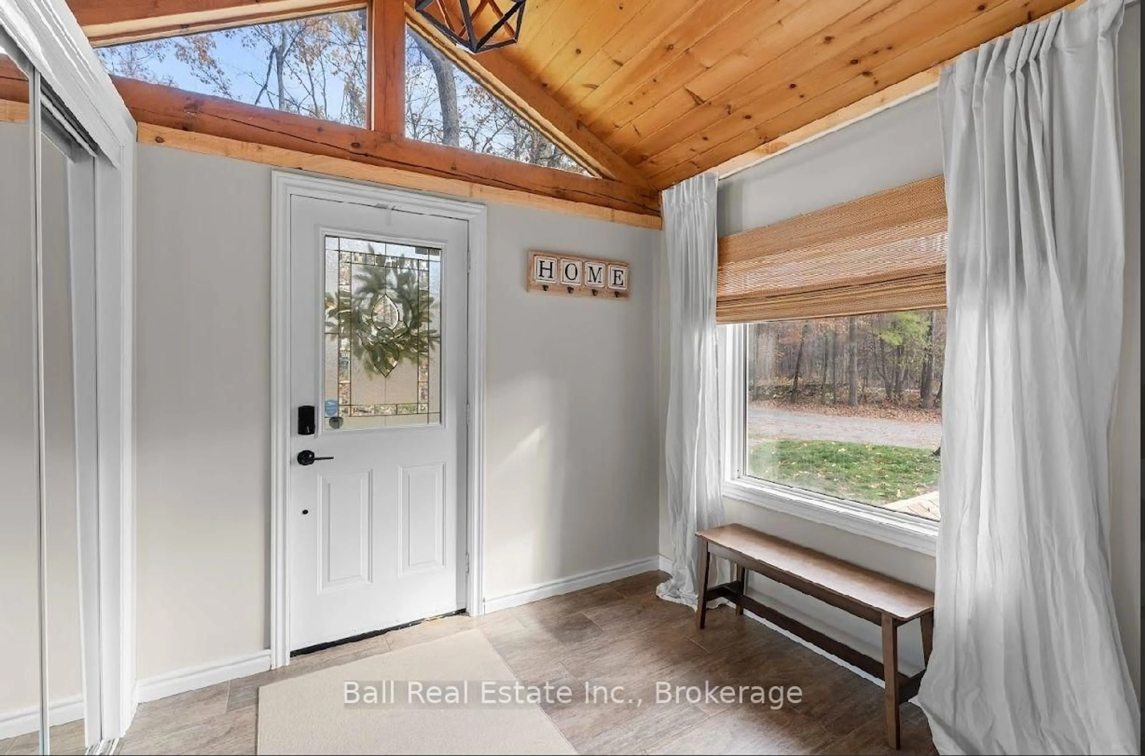 Indoor entryway for 686 Coon Lake Rd, North Kawartha Ontario K0L 2H0