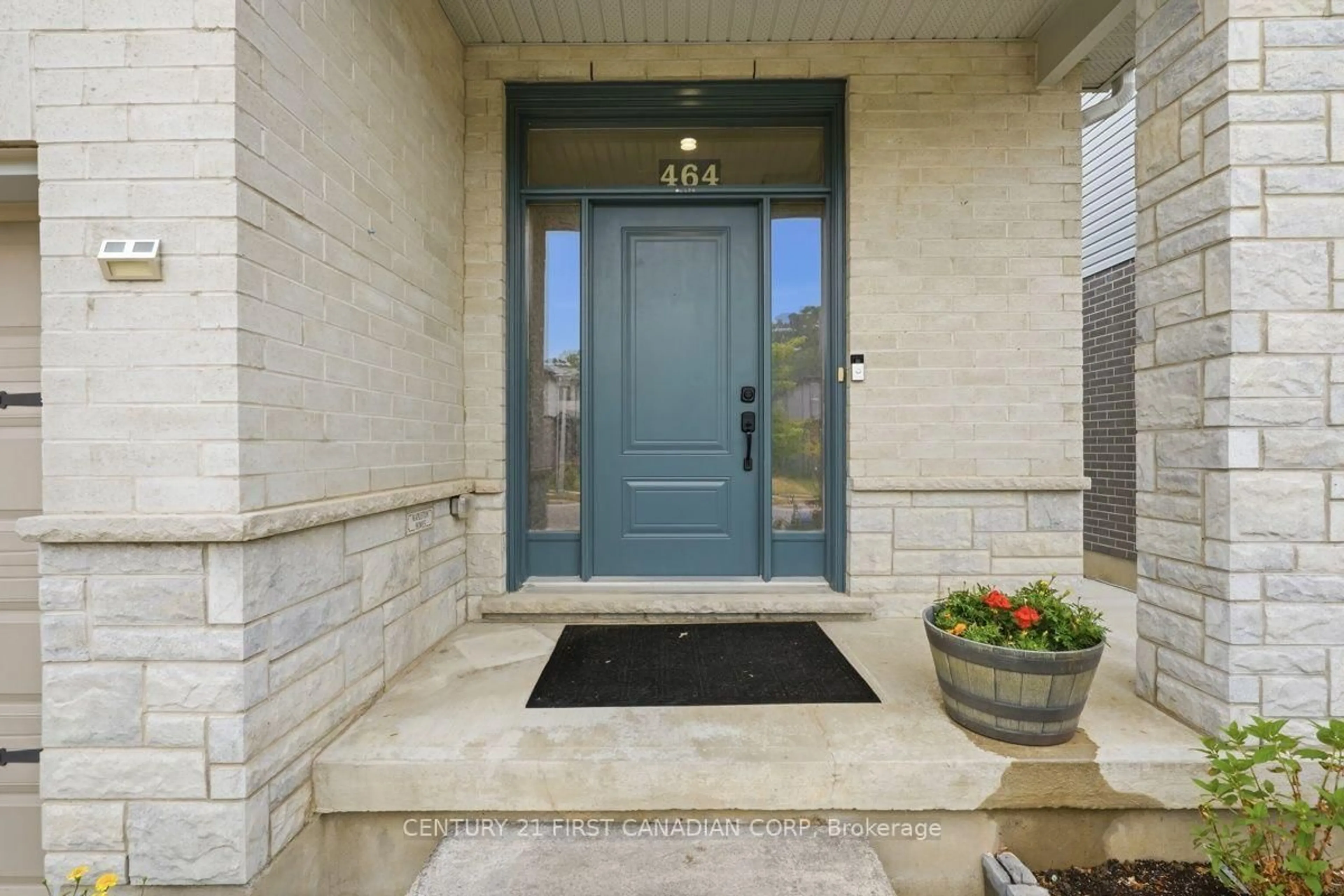 Indoor entryway for 464 Jessica Way Rd, London North Ontario N6H 5L4