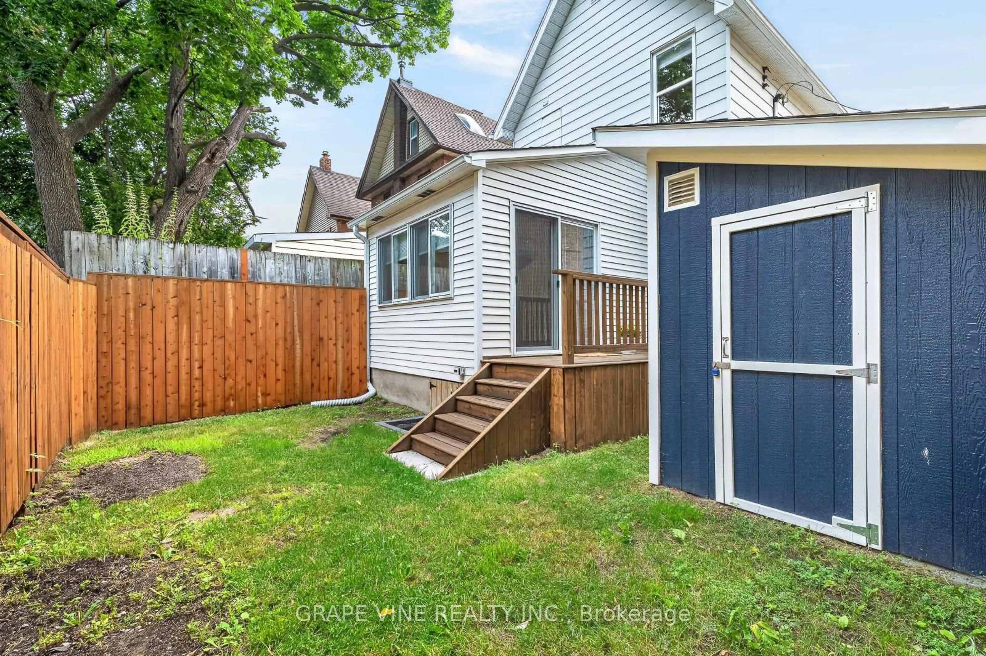 Shed for 31 Westmount Ave, Ottawa Ontario K1Y 3K2