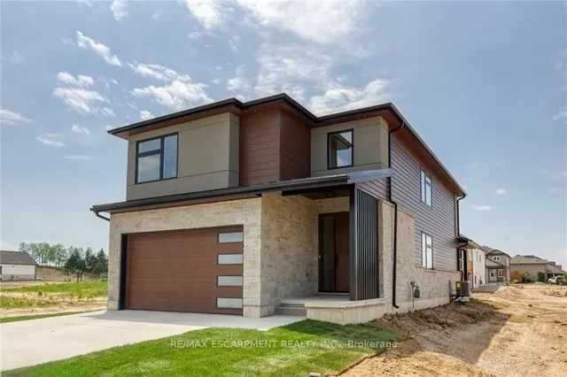 92 Craddock Blvd, Haldimand 2