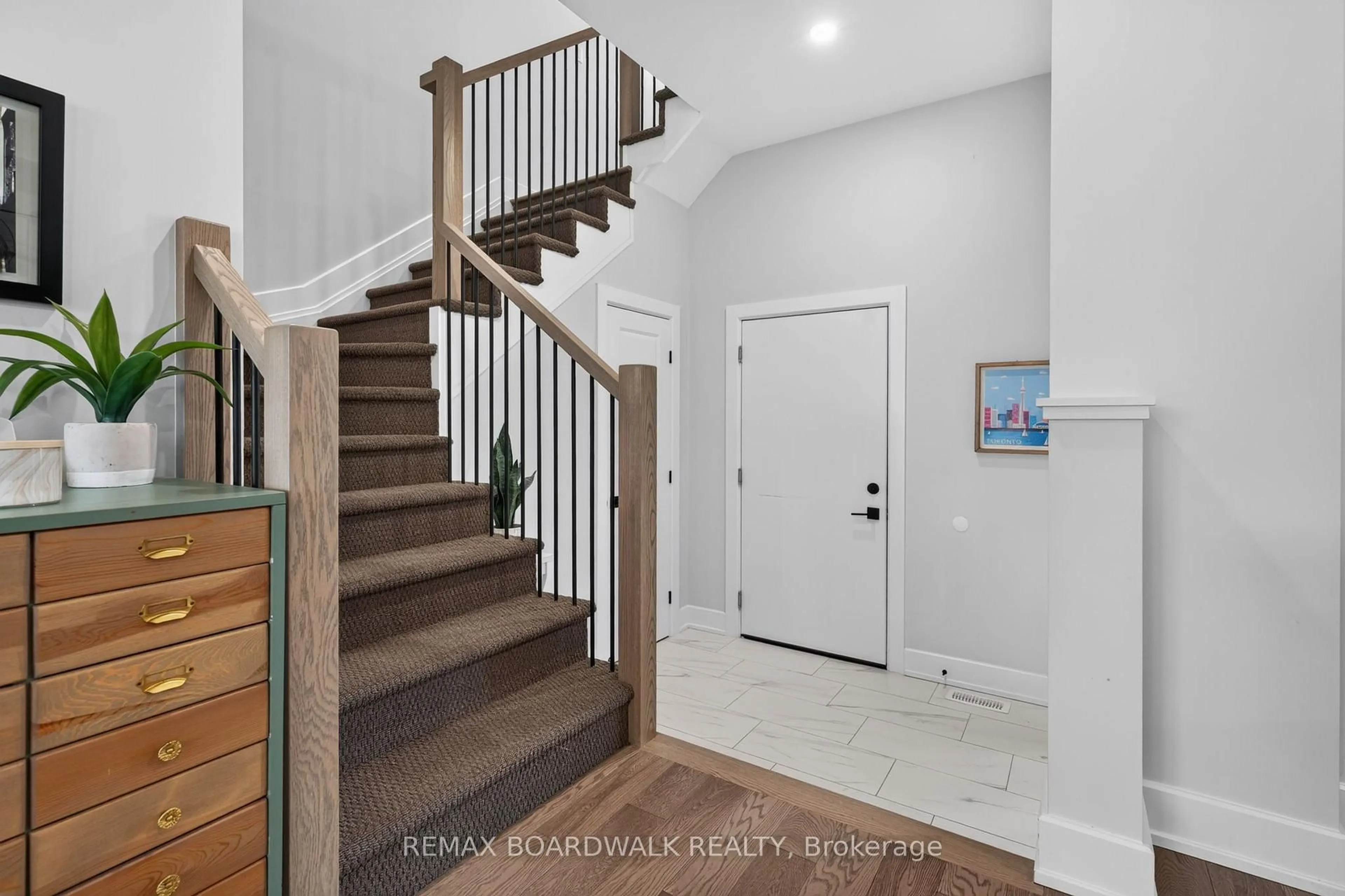 Indoor entryway for 47 Odonovan Dr, Carleton Place Ontario K7C 0S1