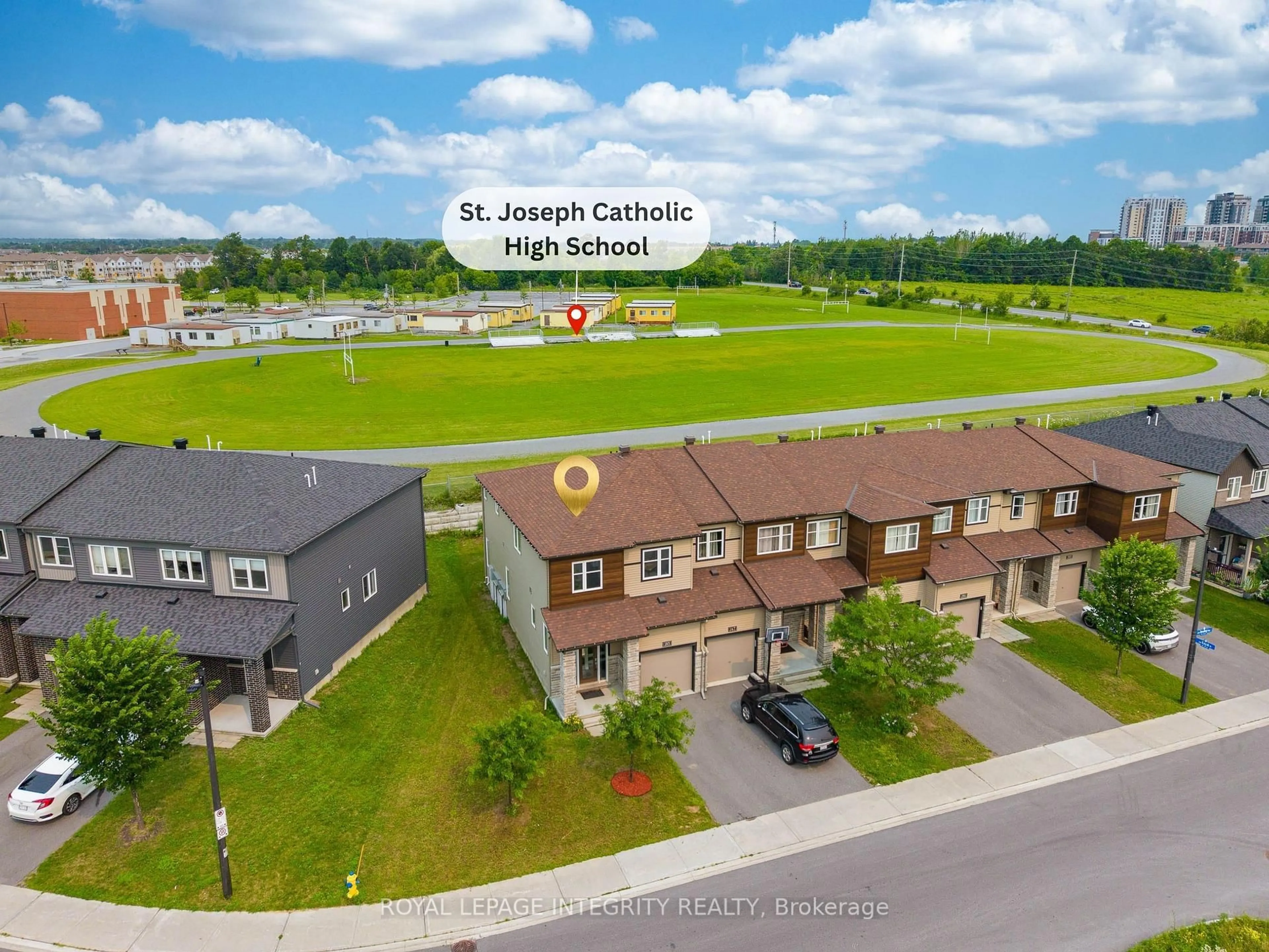 A pic from outside/outdoor area/front of a property/back of a property/a pic from drone, street for 185 Bending Way, Ottawa Ontario K2J 6P2