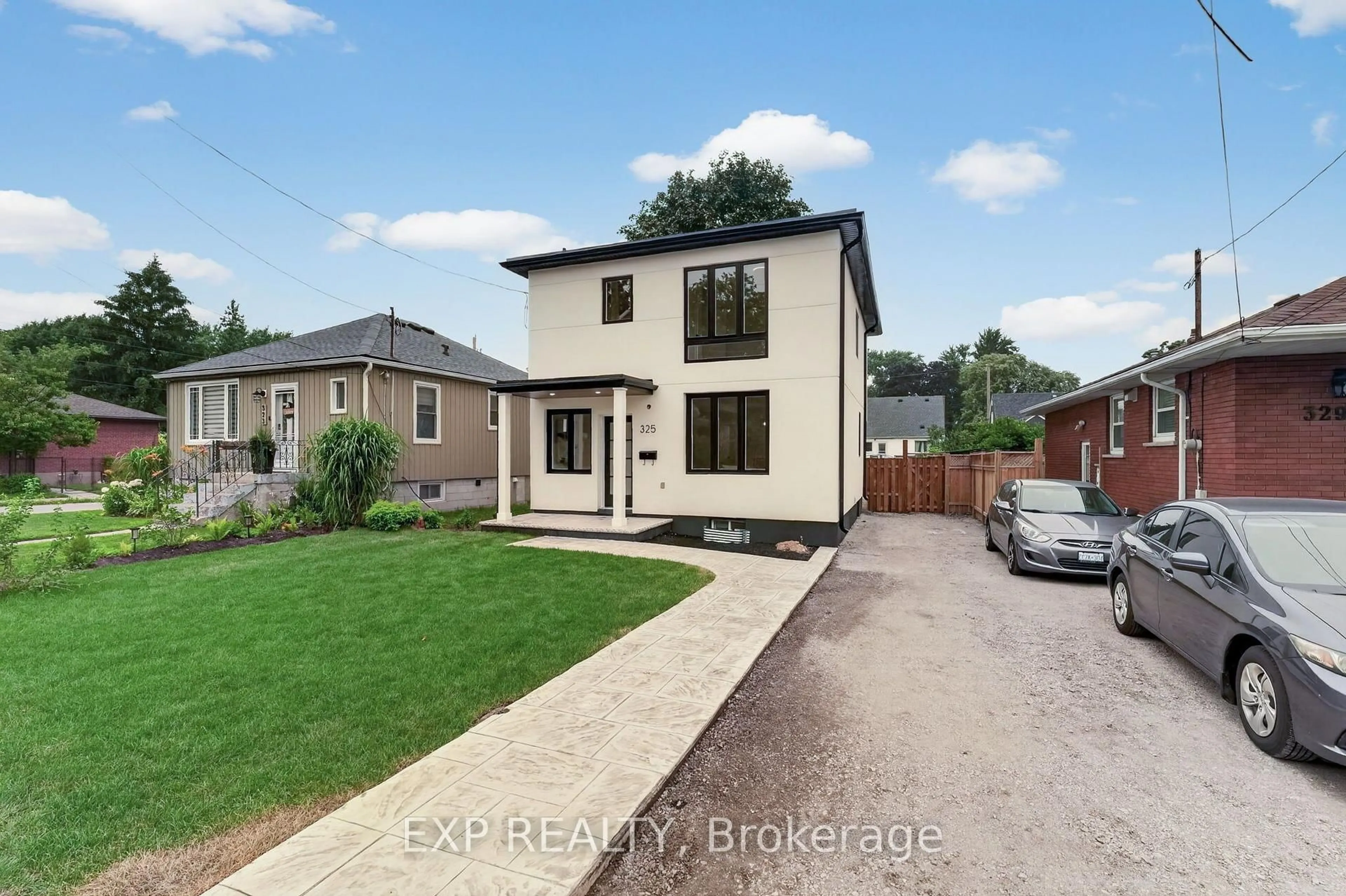 A pic from outside/outdoor area/front of a property/back of a property/a pic from drone, street for 325 Queensdale Ave, Hamilton Ontario L9A 1L5