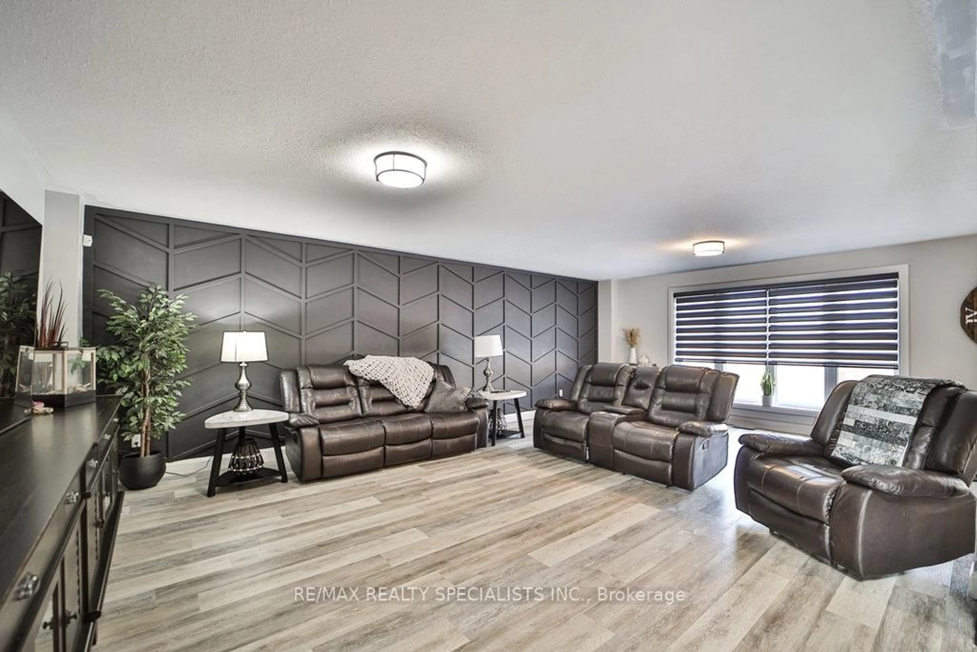 Living room with furniture, unknown for 1467 Norfolk County 19 Rd, Norfolk Ontario N0E 1V0