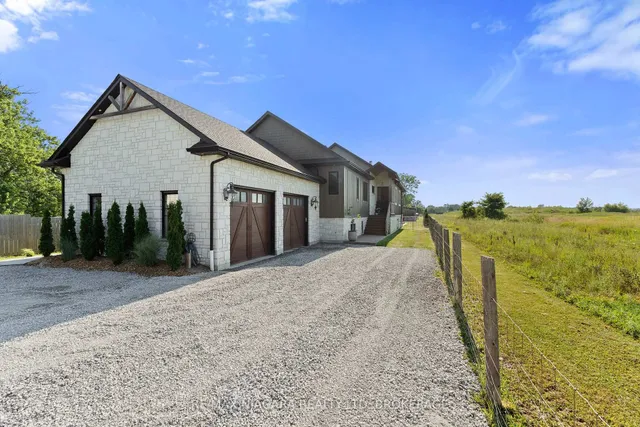 1519 MERRITTVILLE, Thorold 2