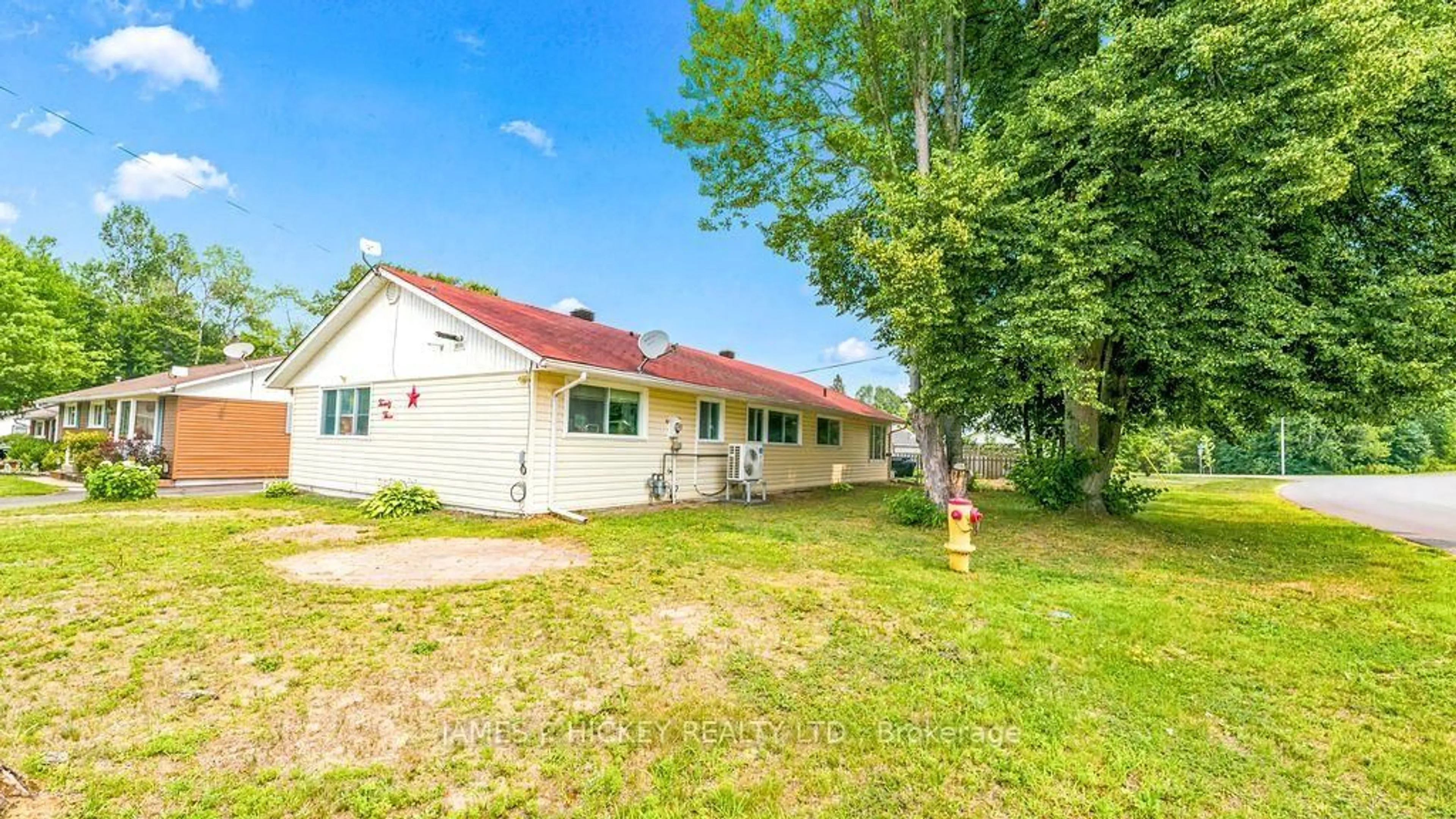 A pic from outside/outdoor area/front of a property/back of a property/a pic from drone, unknown for 23 Newton Cres, Deep River Ontario K0J 1P0