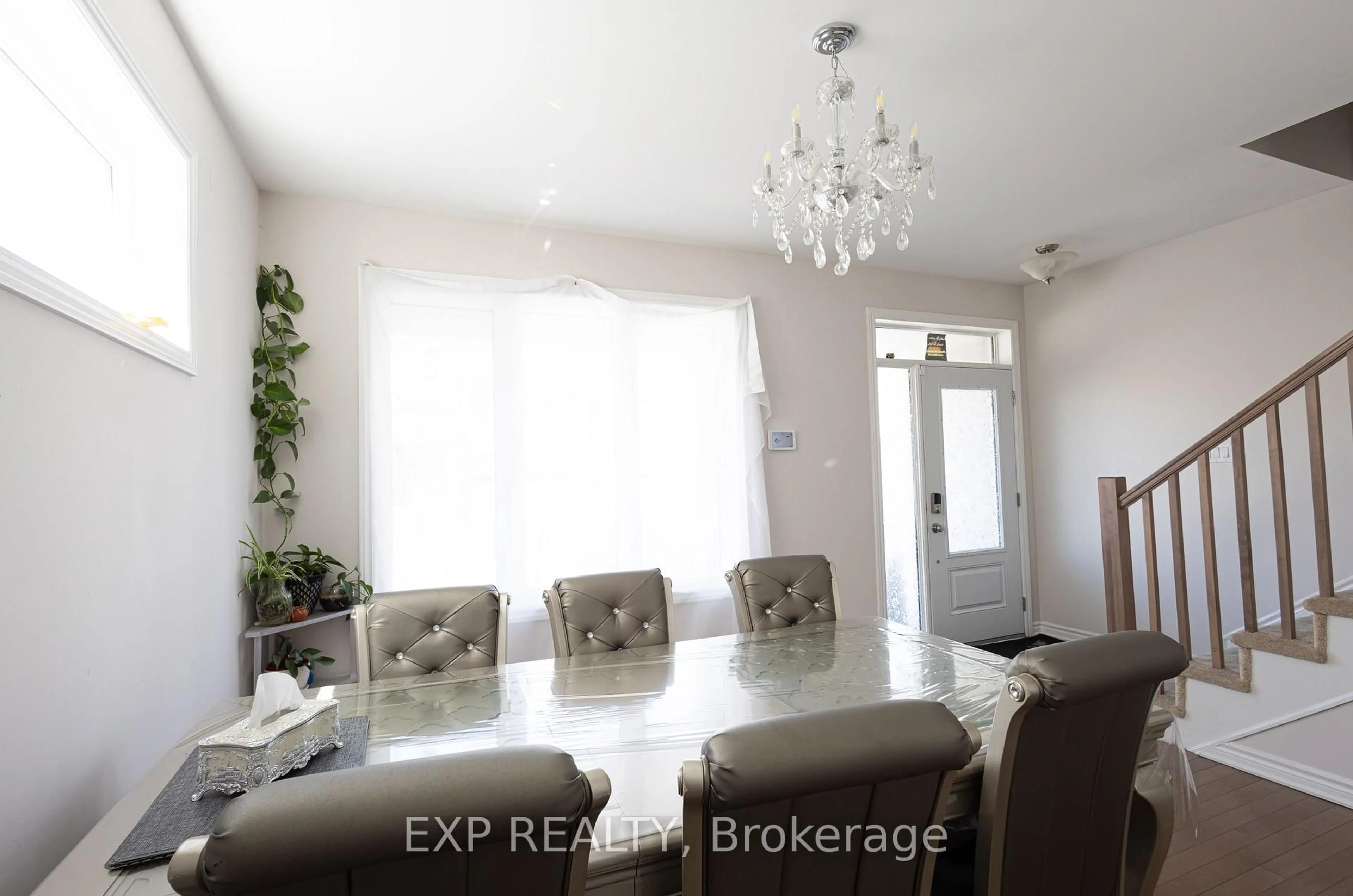 Dining room, unknown for 1008 Carden Lane, Ottawa Ontario K1W 0N3