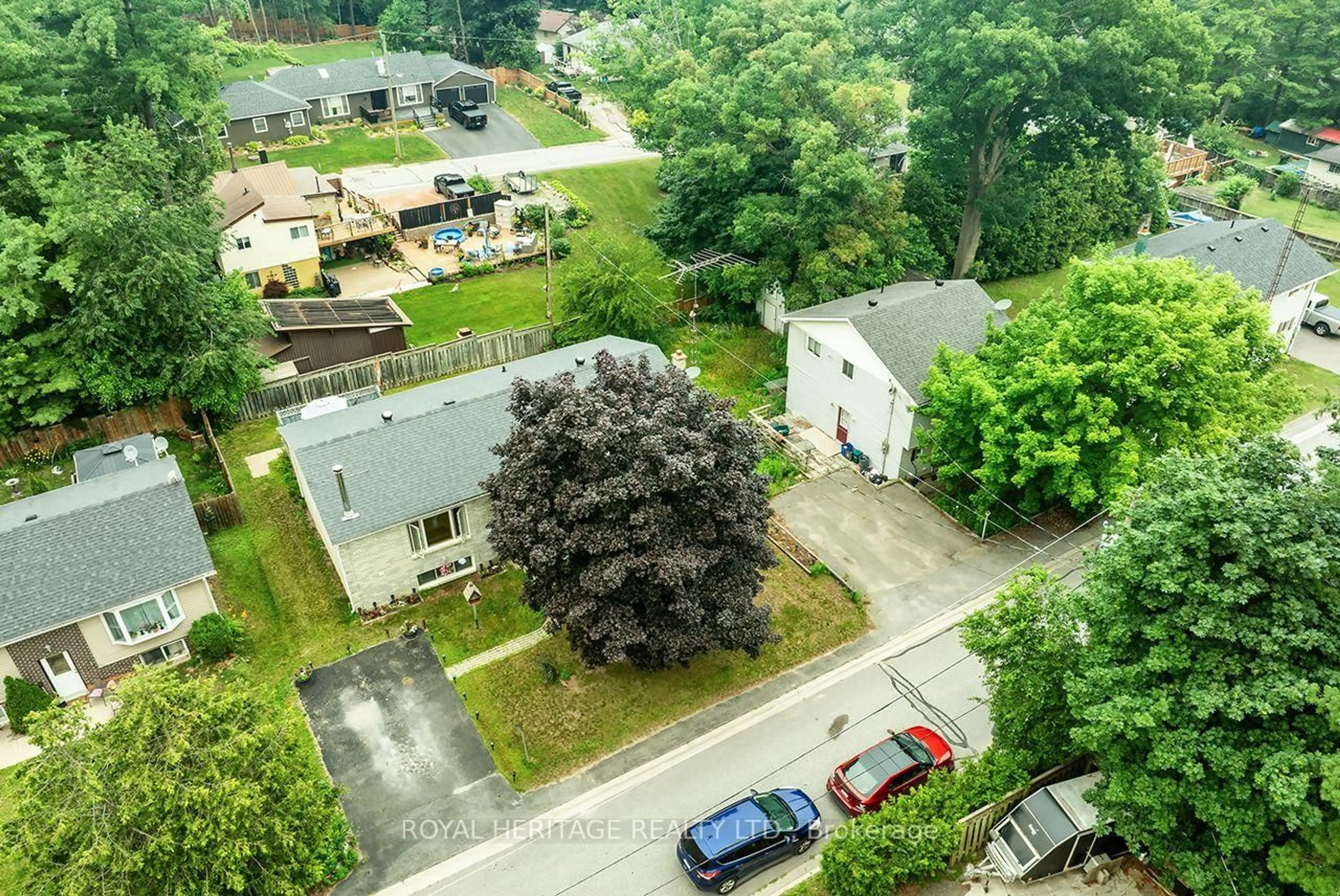A pic from outside/outdoor area/front of a property/back of a property/a pic from drone, street for 7014 Hunter St, Hamilton Township Ontario K0L 1E0